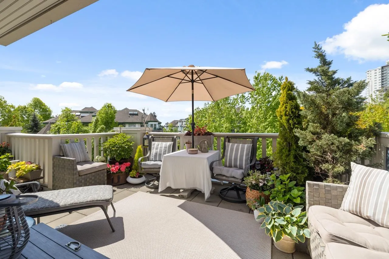 302 15392 16a Avenue