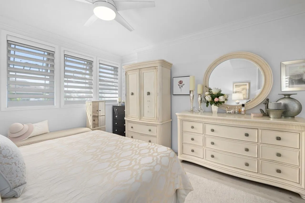 302 15392 16a Avenue