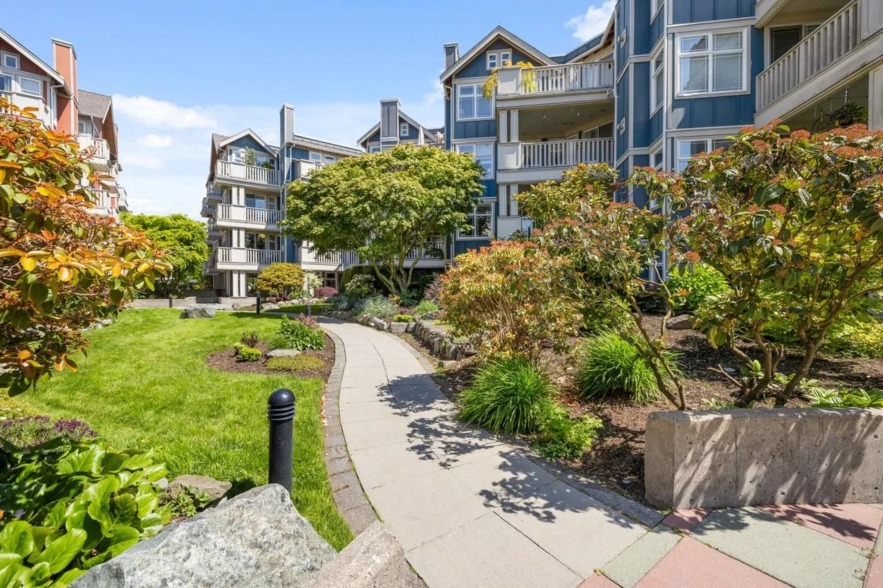 302 15392 16a Avenue