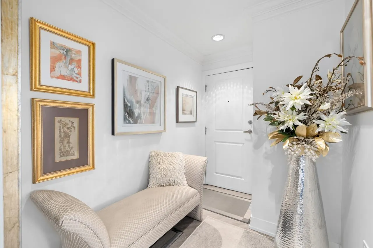 302 15392 16a Avenue