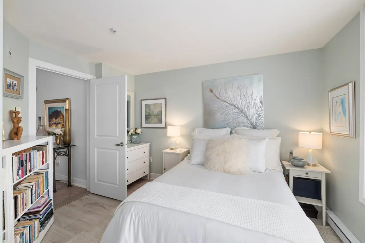 302 15392 16a Avenue