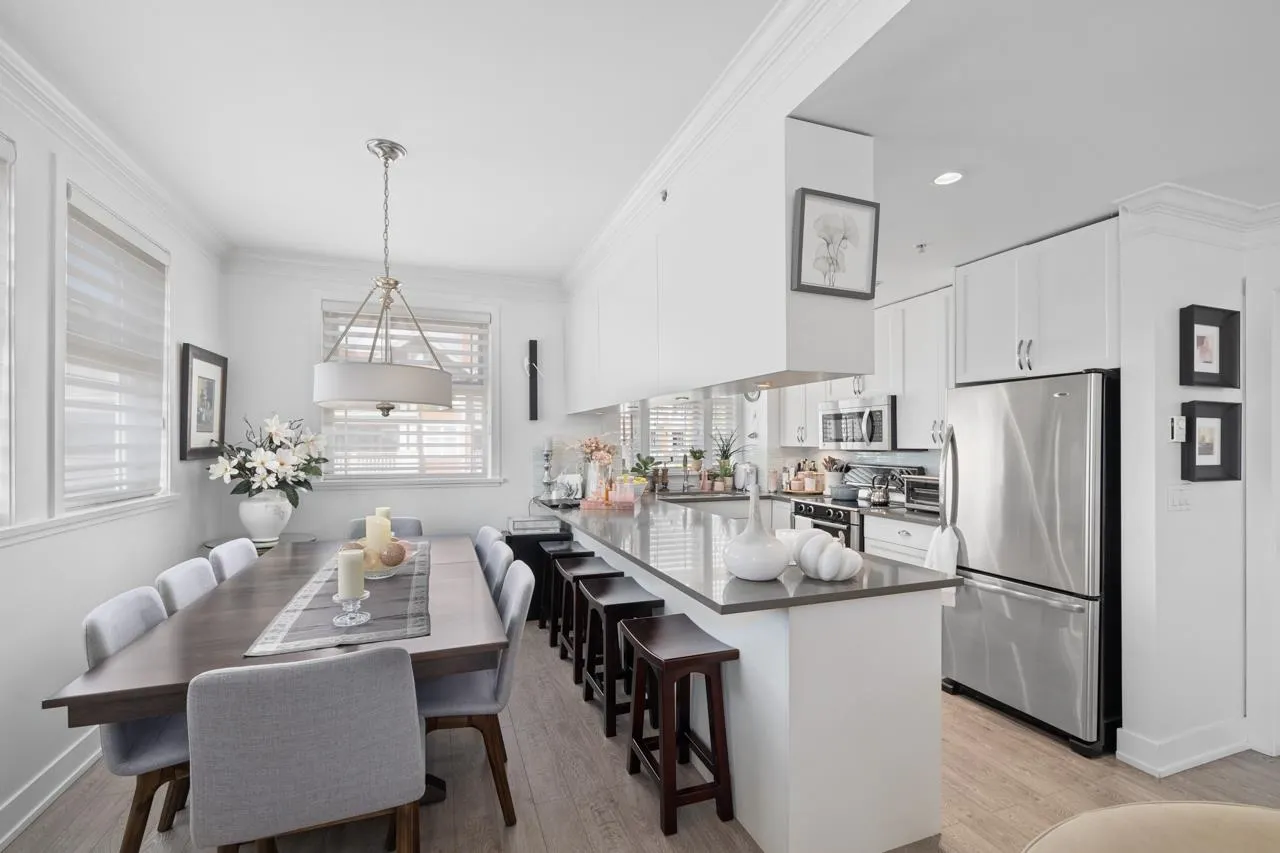 302 15392 16a Avenue