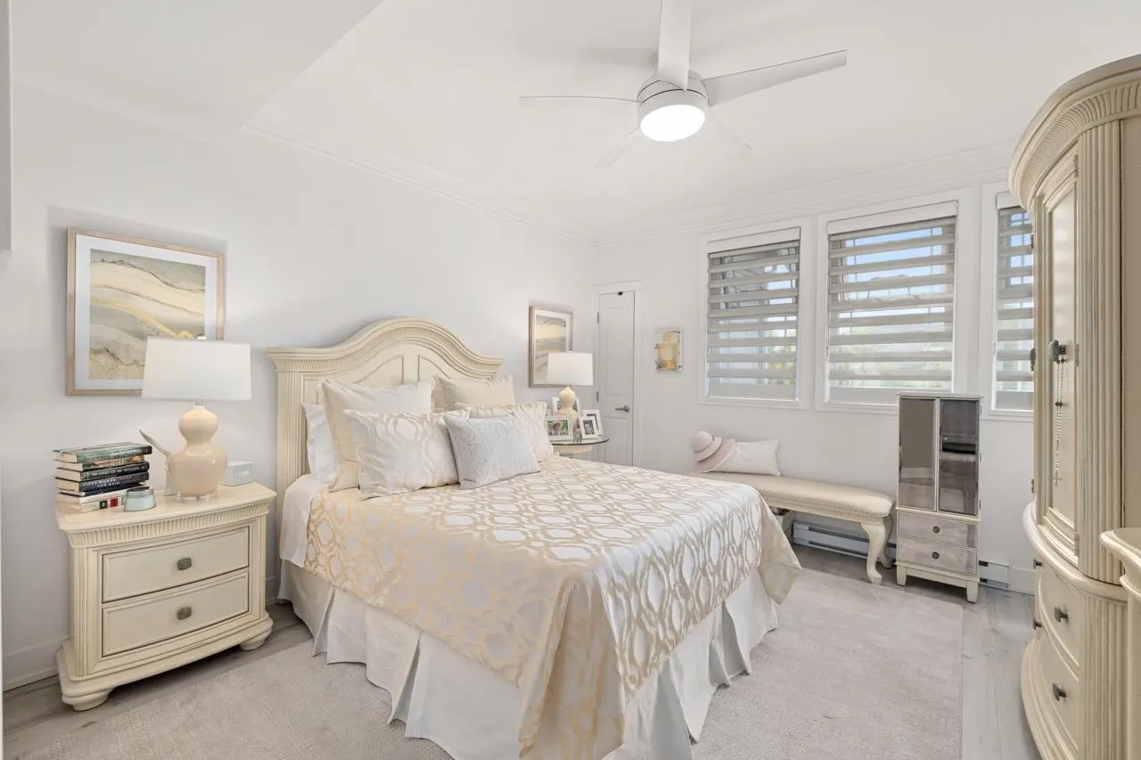 302 15392 16a Avenue