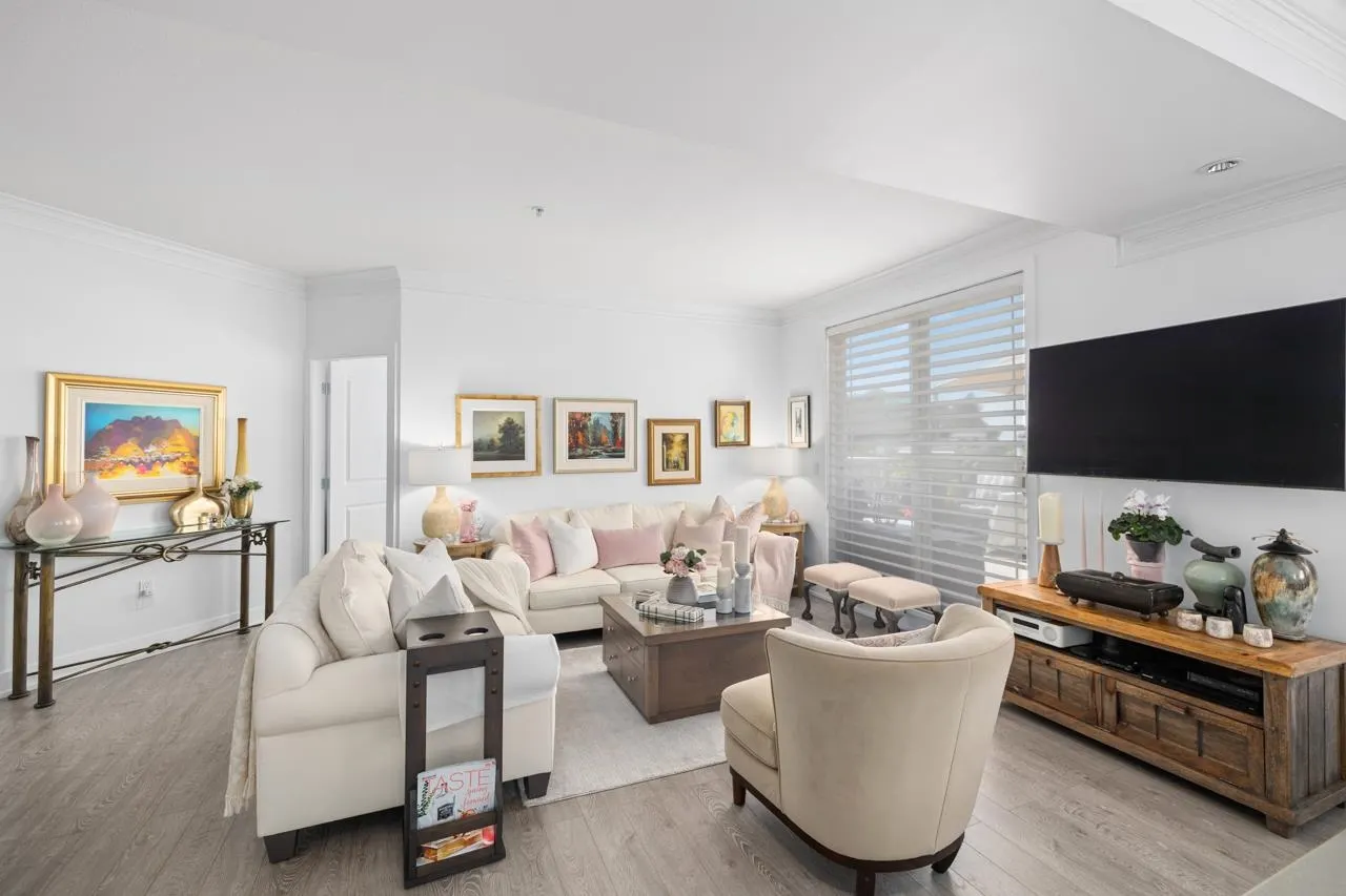 302 15392 16a Avenue