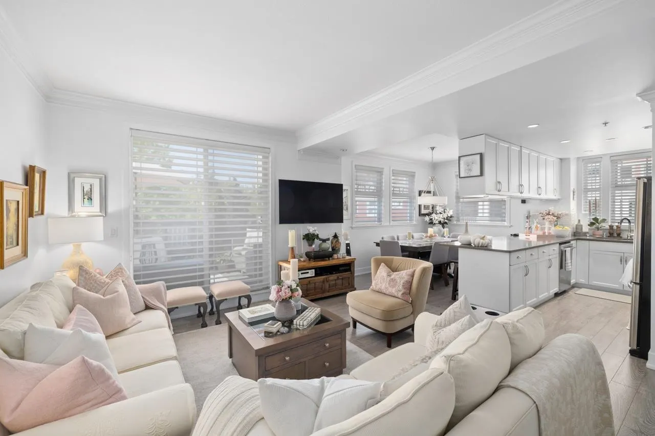 302 15392 16a Avenue