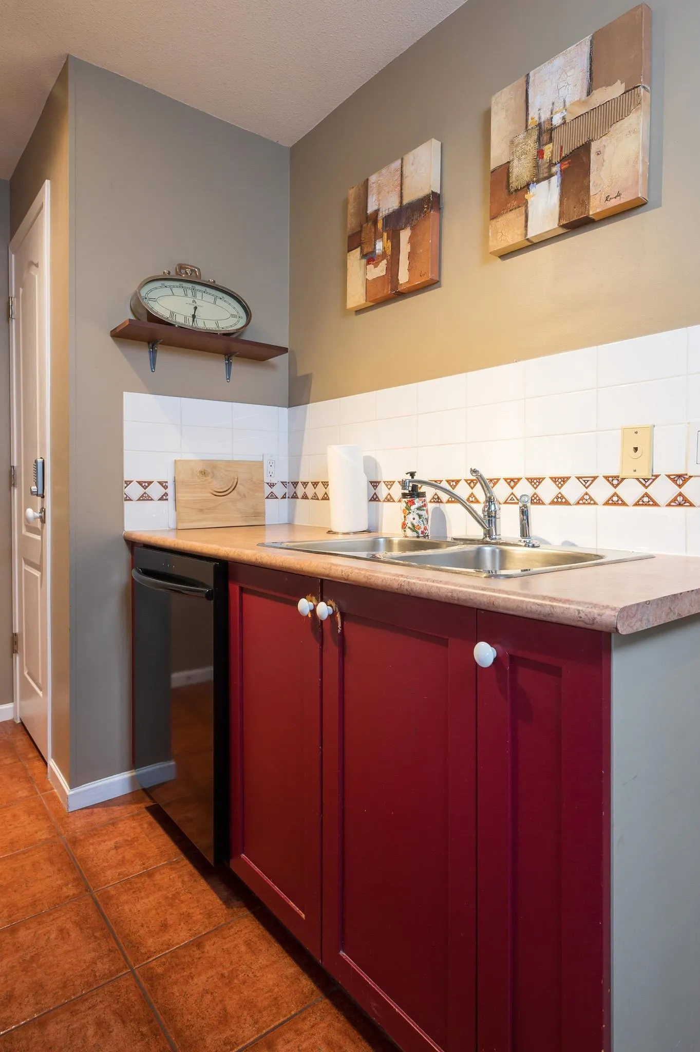 333 4314 Main Street