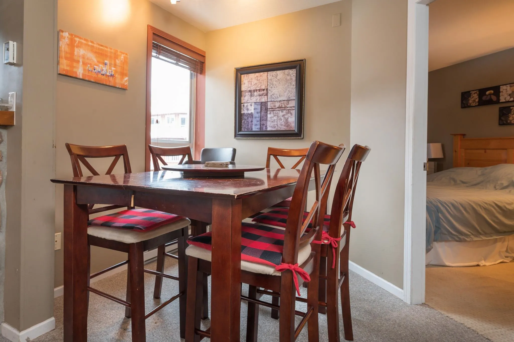 333 4314 Main Street