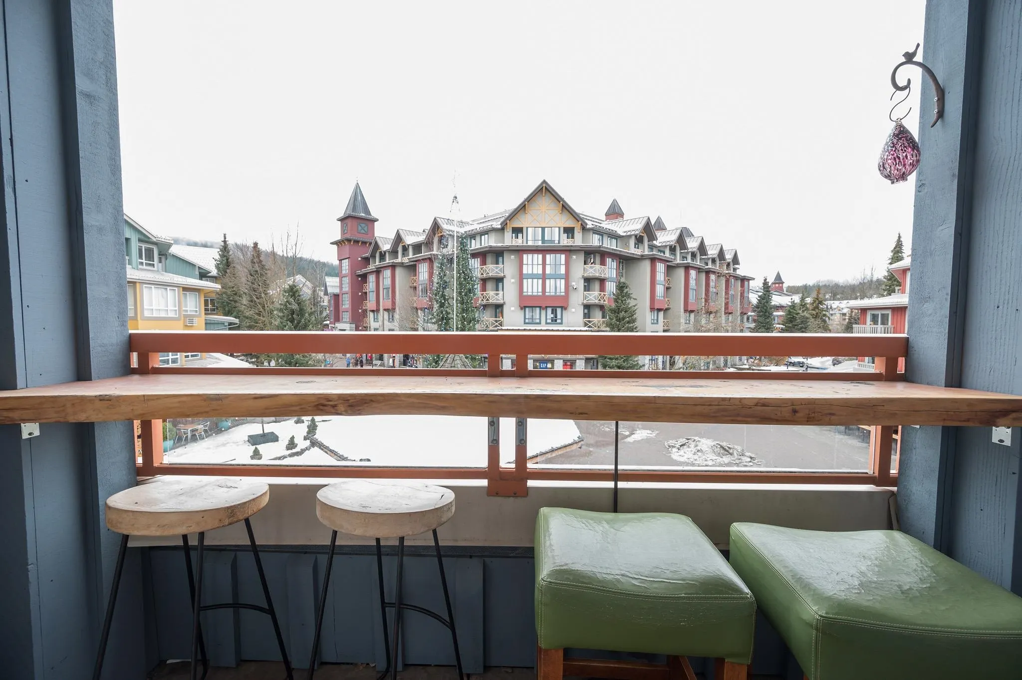 333 4314 Main Street