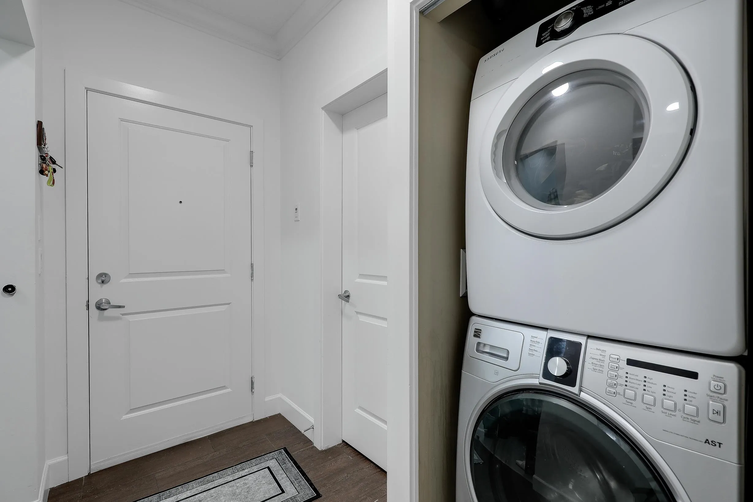 204 13897 Fraser Highway