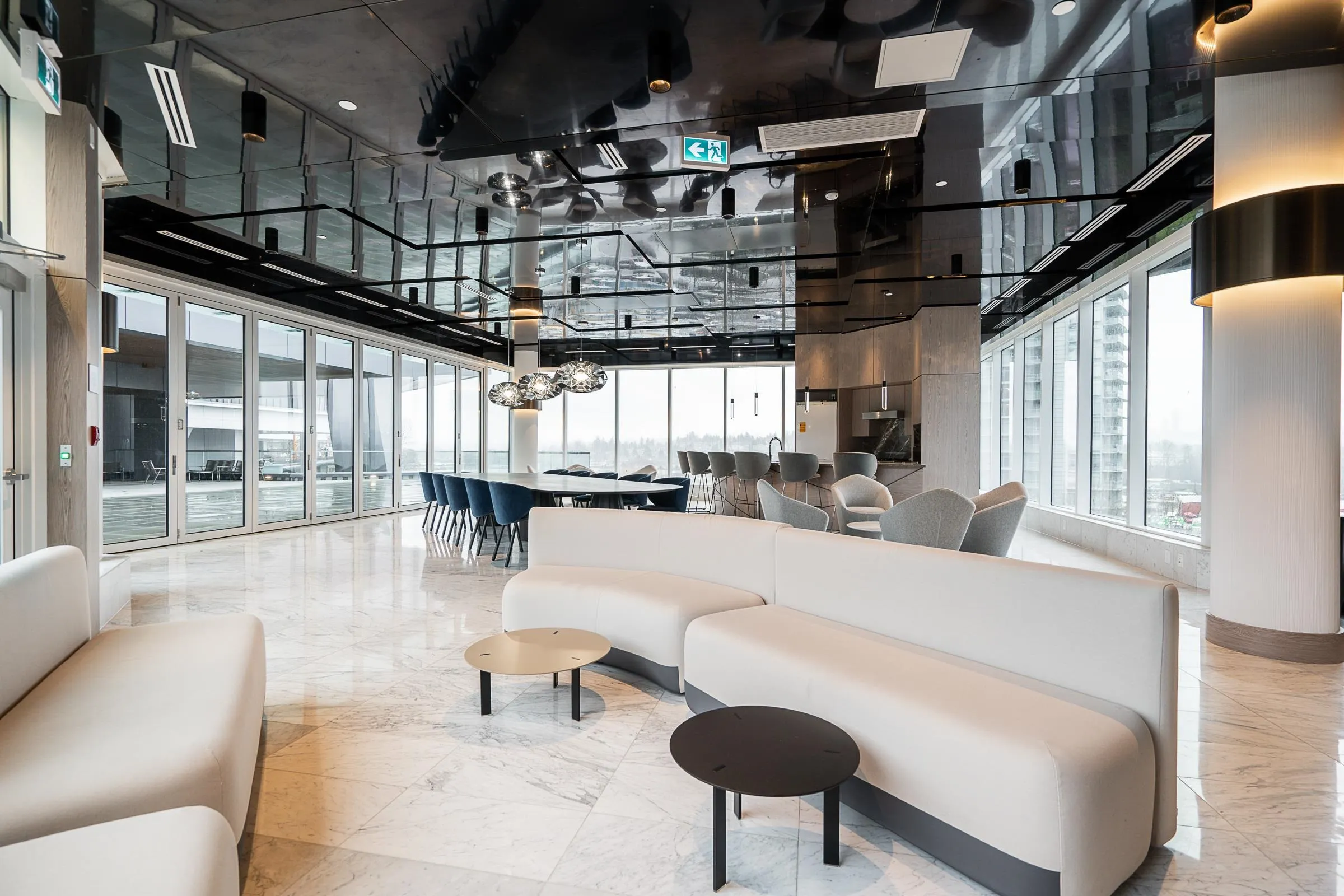 306 4730 Lougheed Highway