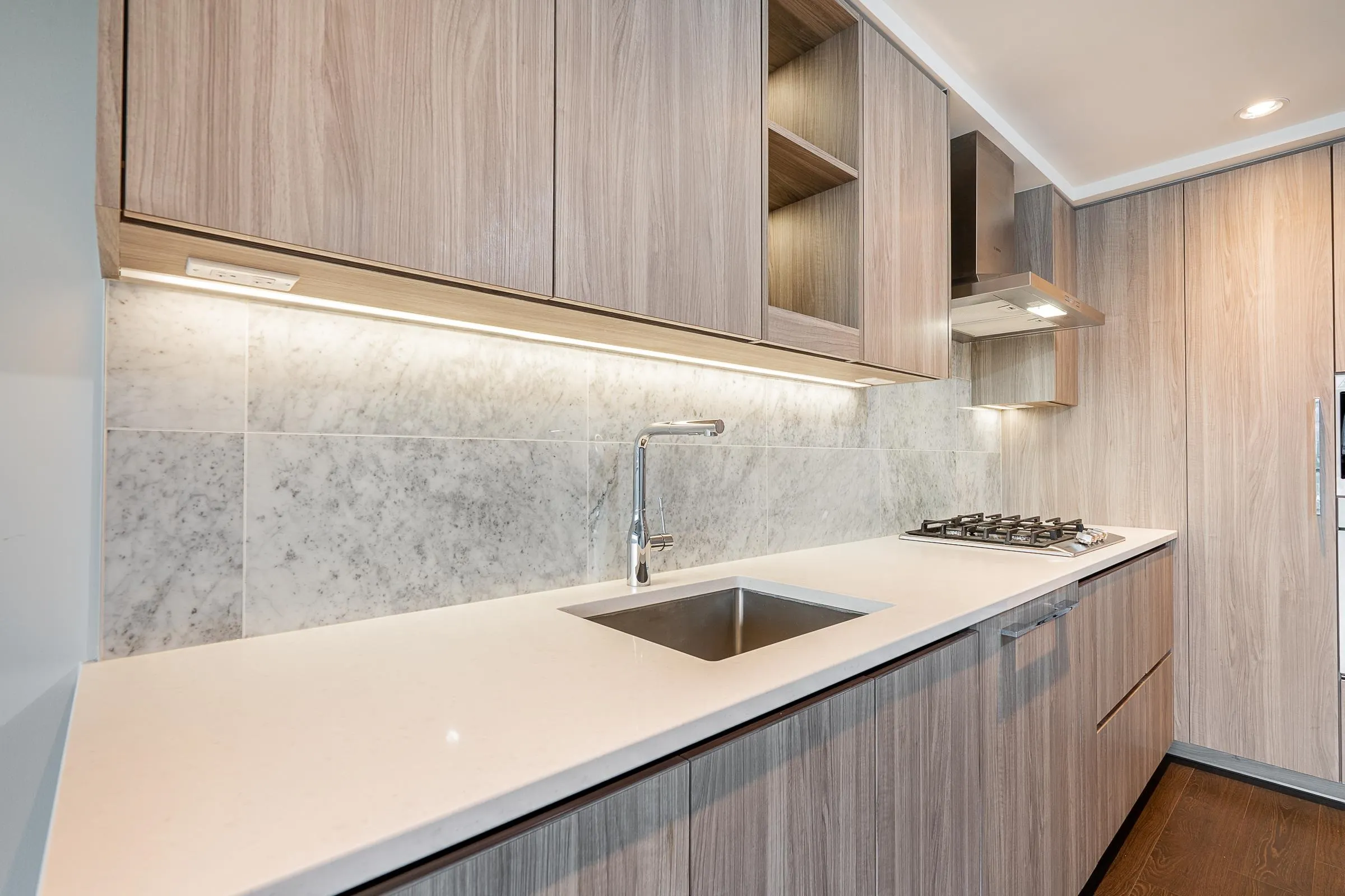 306 4730 Lougheed Highway