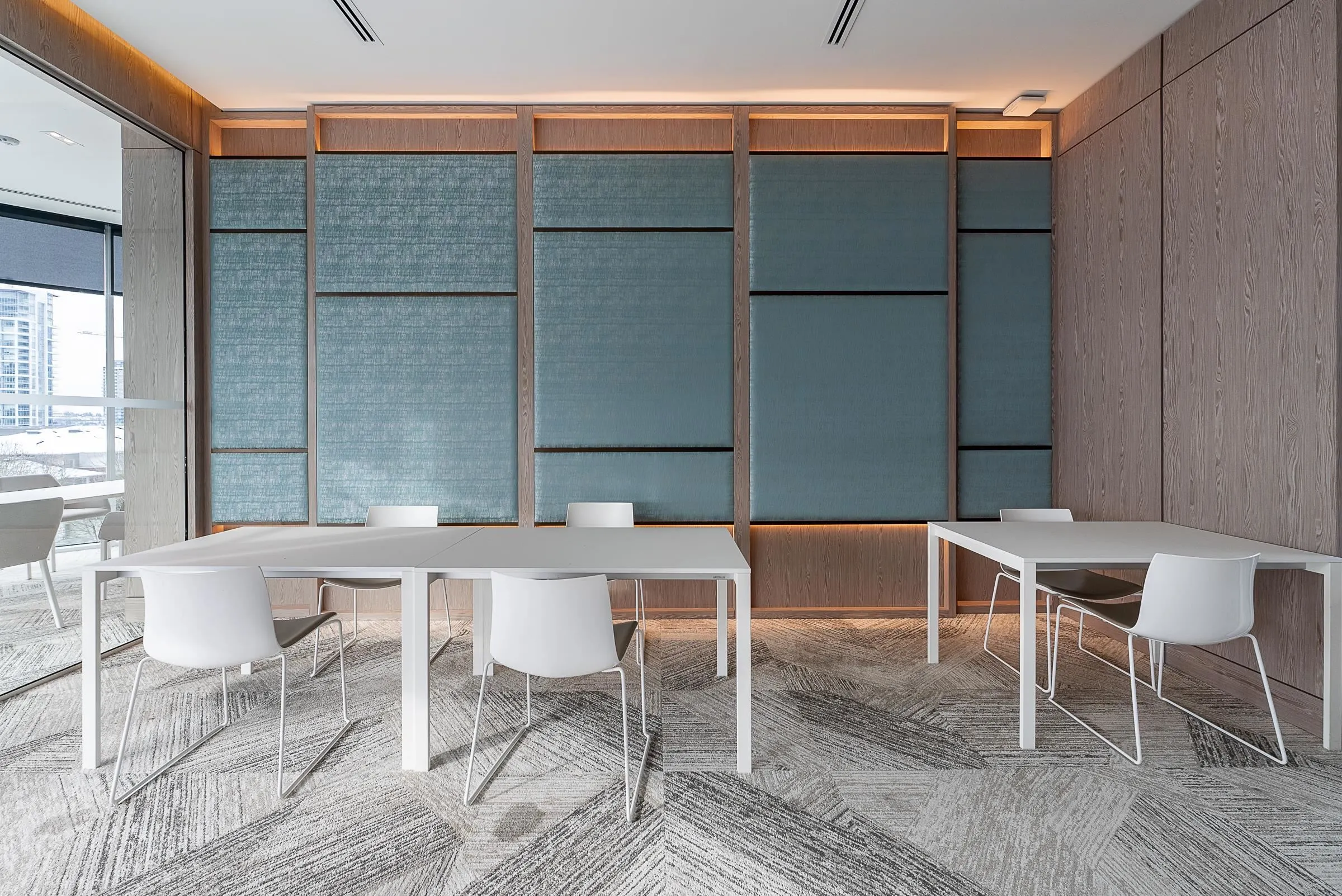 306 4730 Lougheed Highway