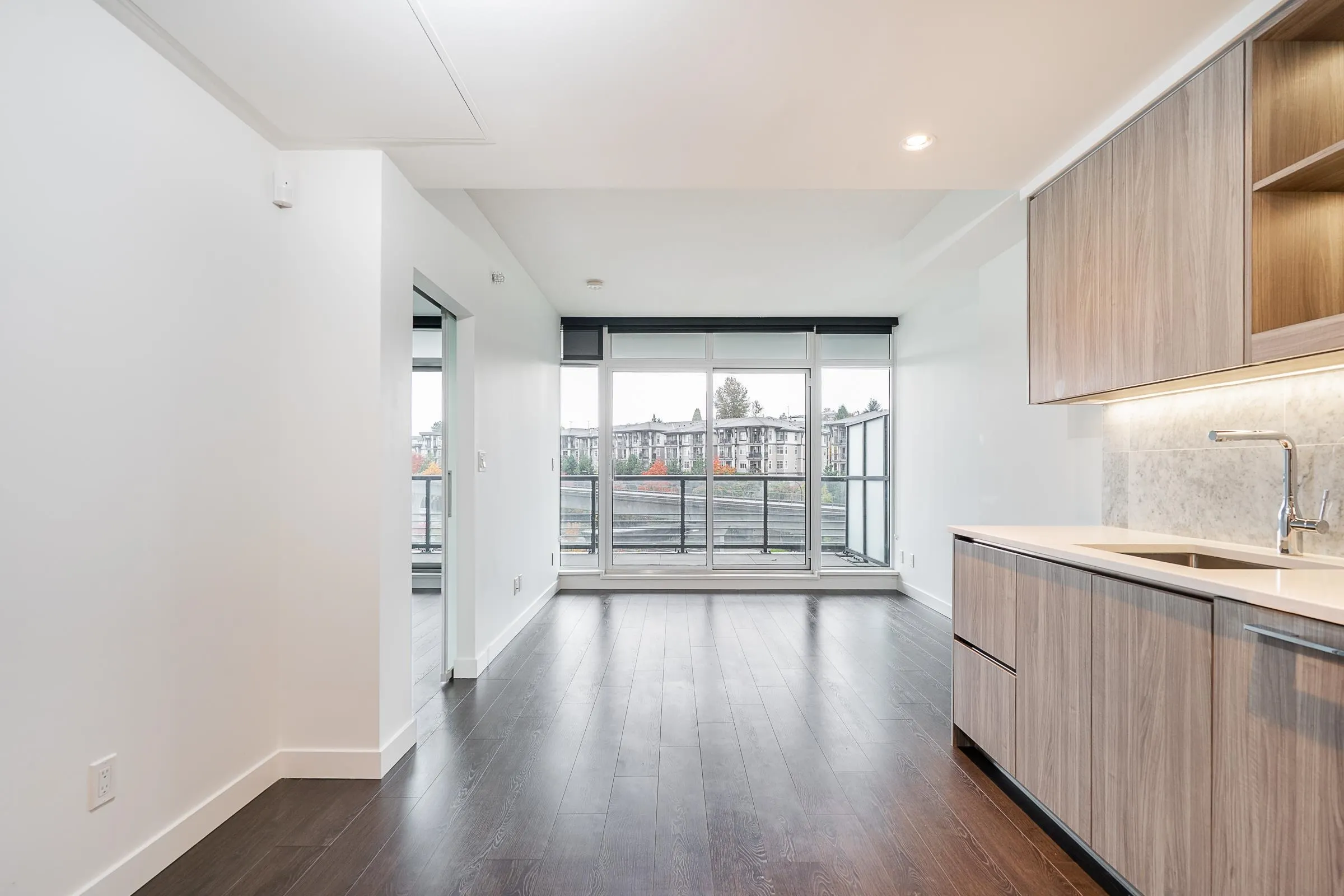 306 4730 Lougheed Highway