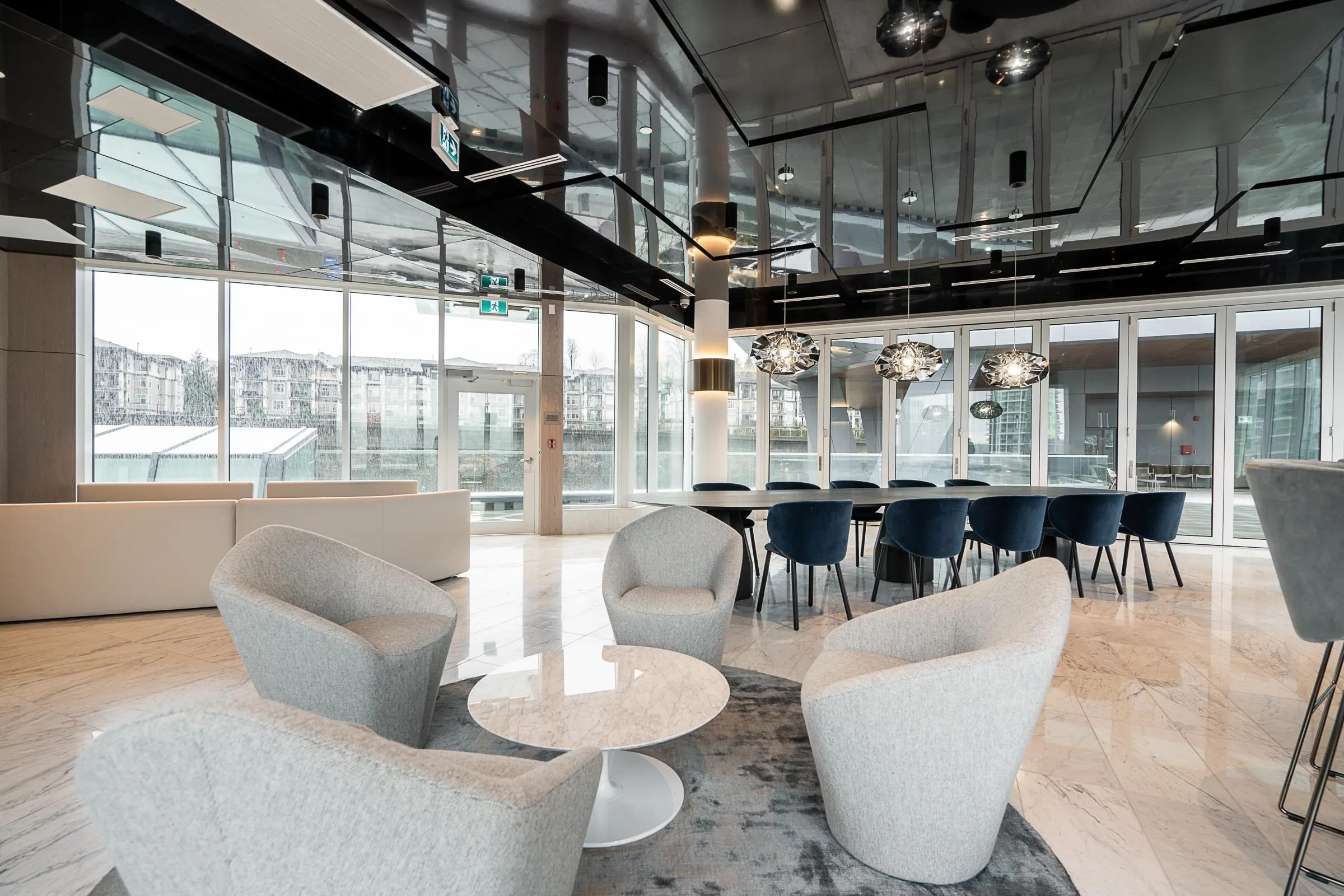 306 4730 Lougheed Highway