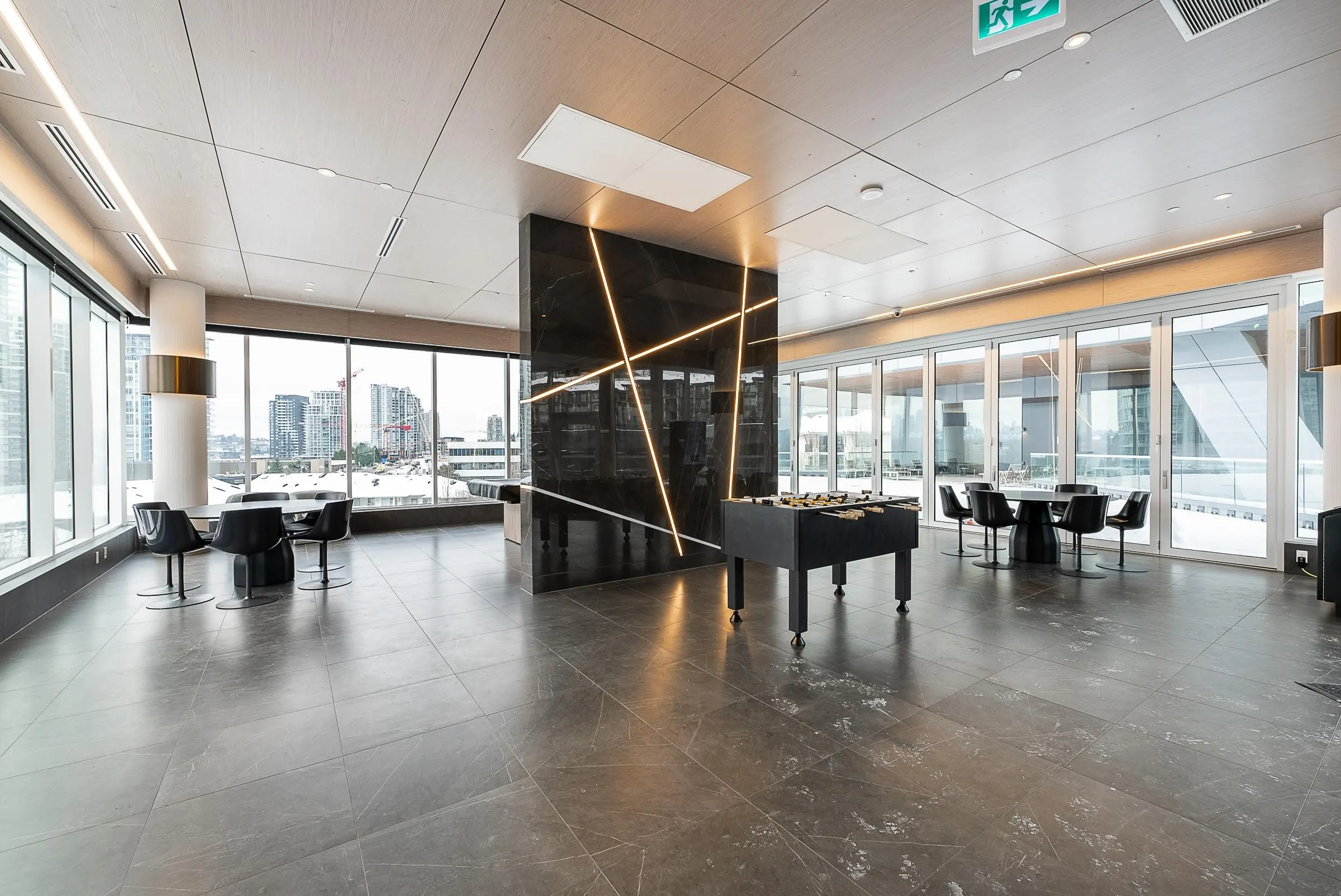 306 4730 Lougheed Highway