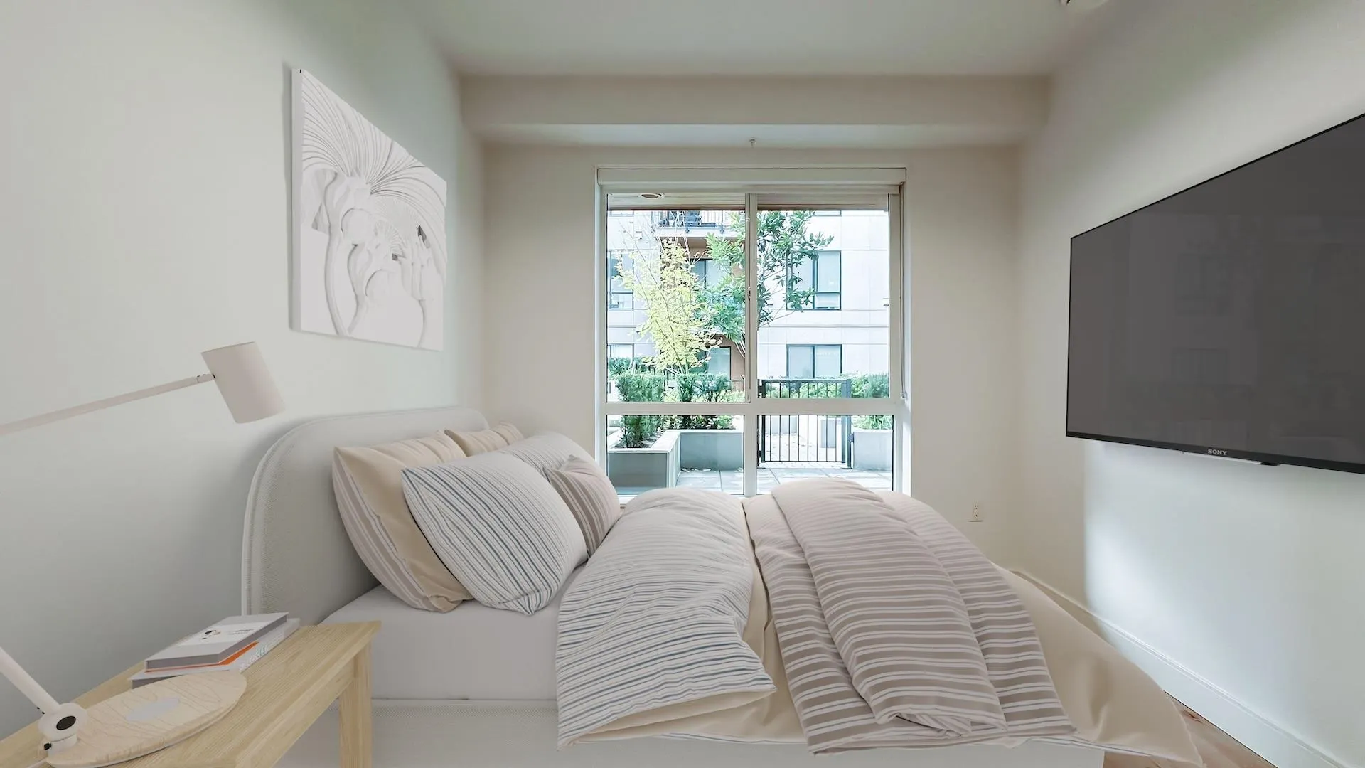 225 3131 Murray Street