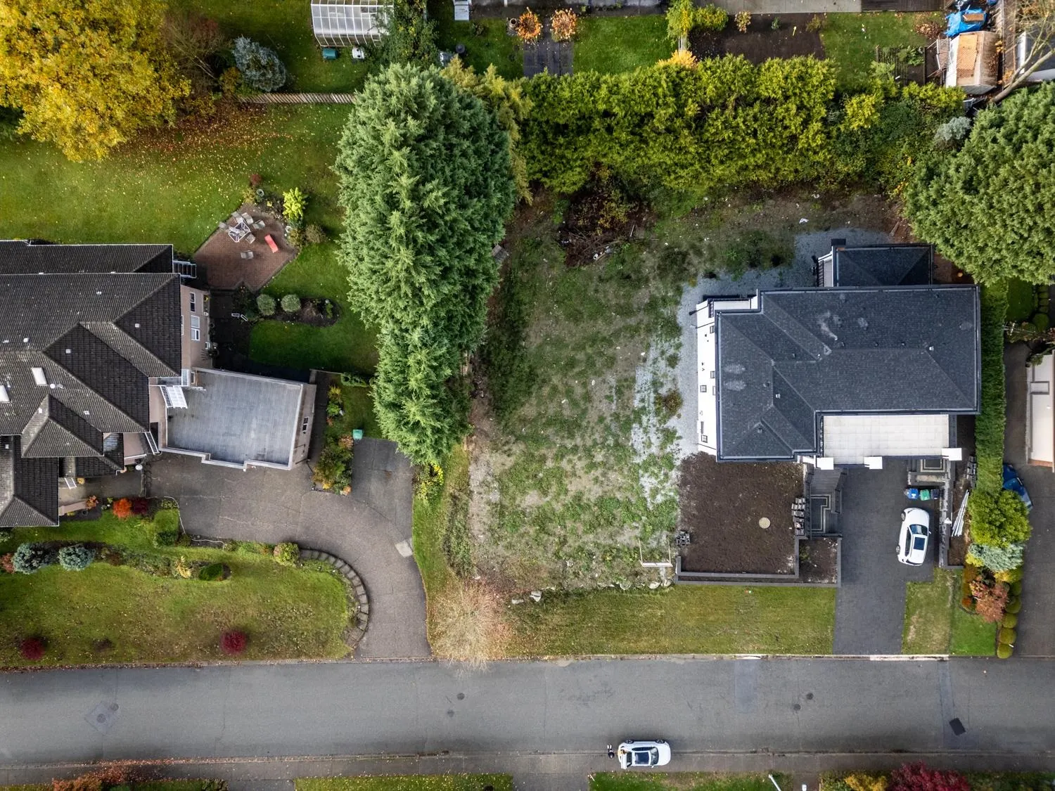 LT.2 9269 163 Street