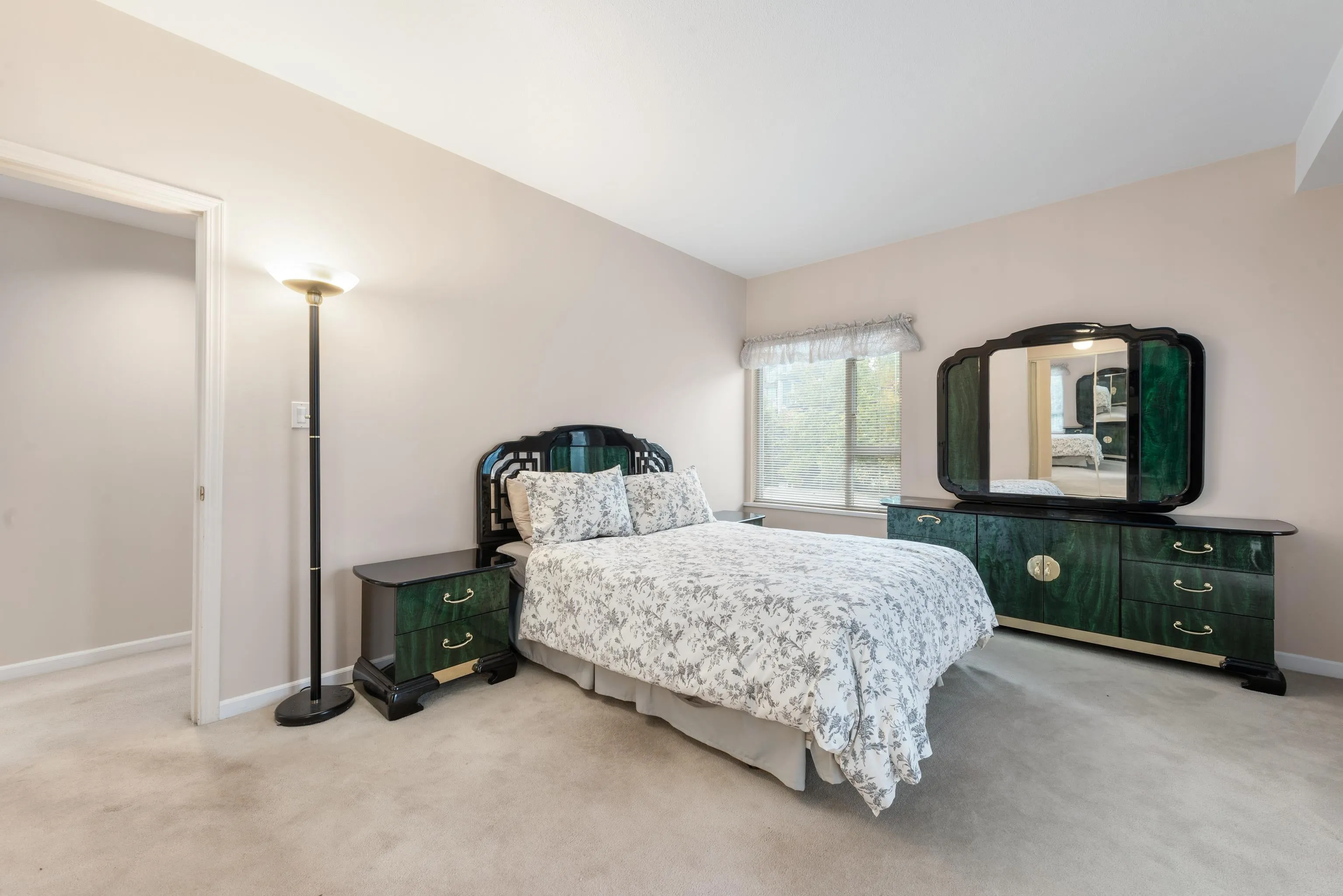 201 1788 W Georgia Street