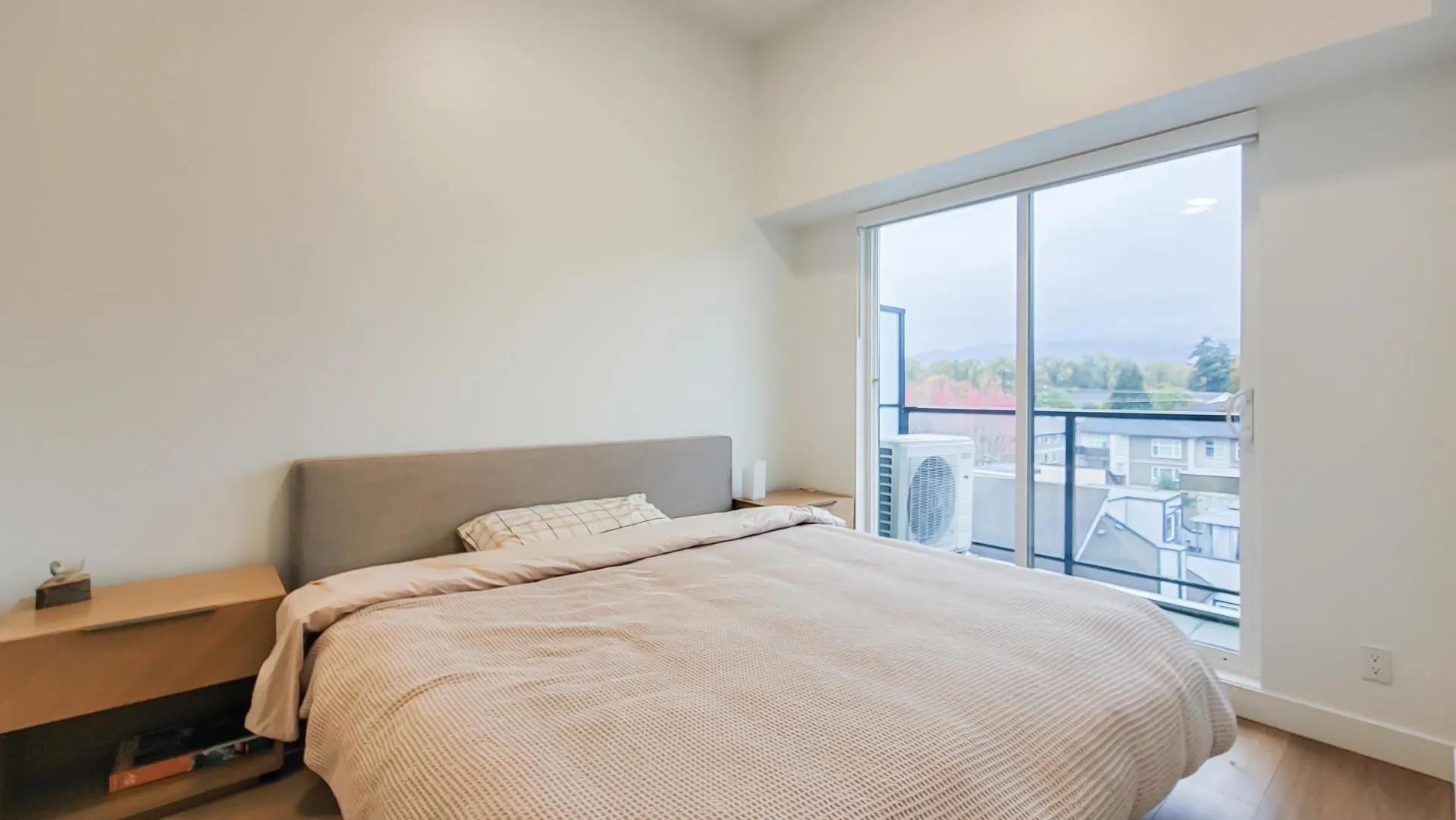 603 2331 Kelly Avenue