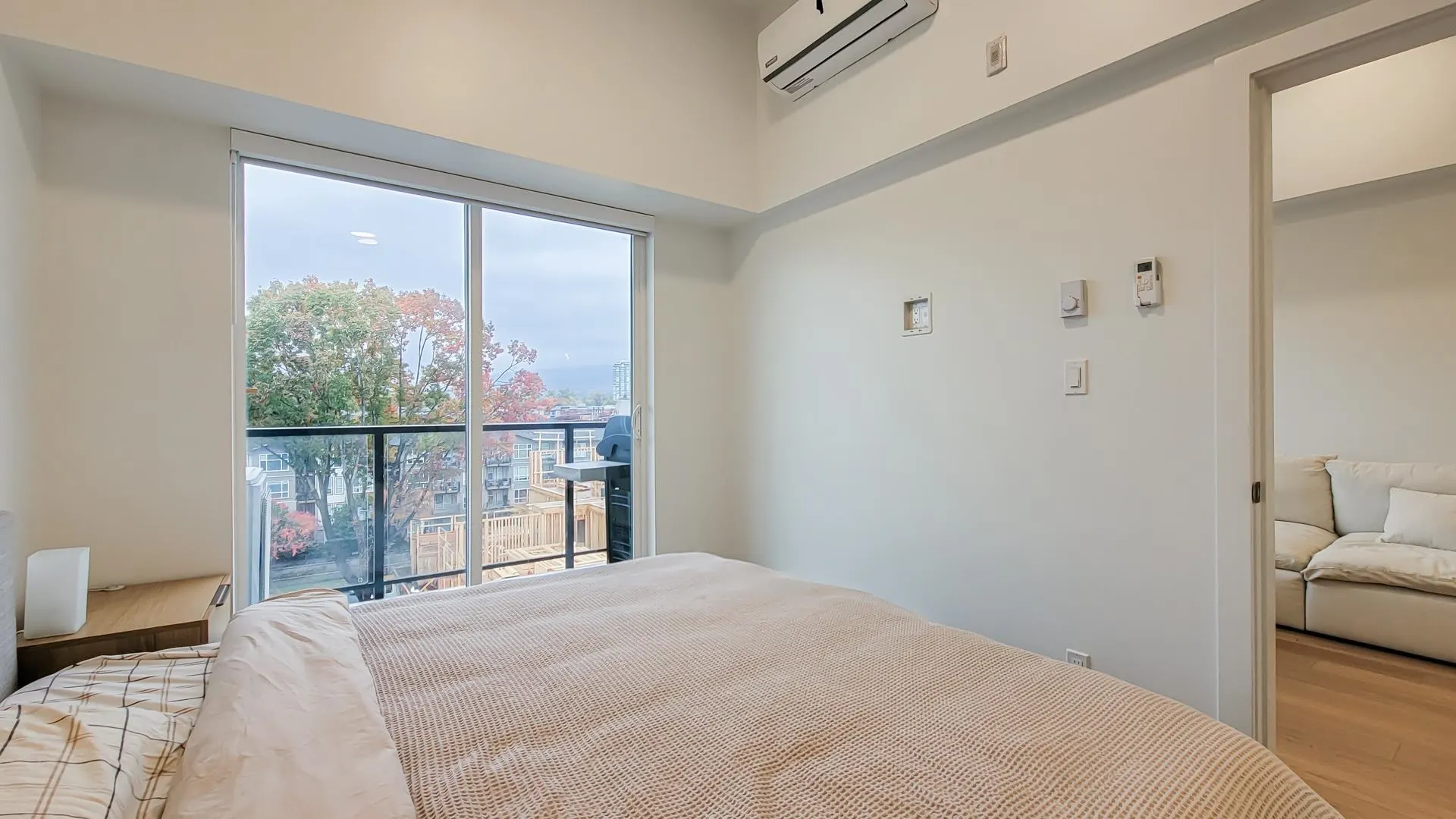 603 2331 Kelly Avenue