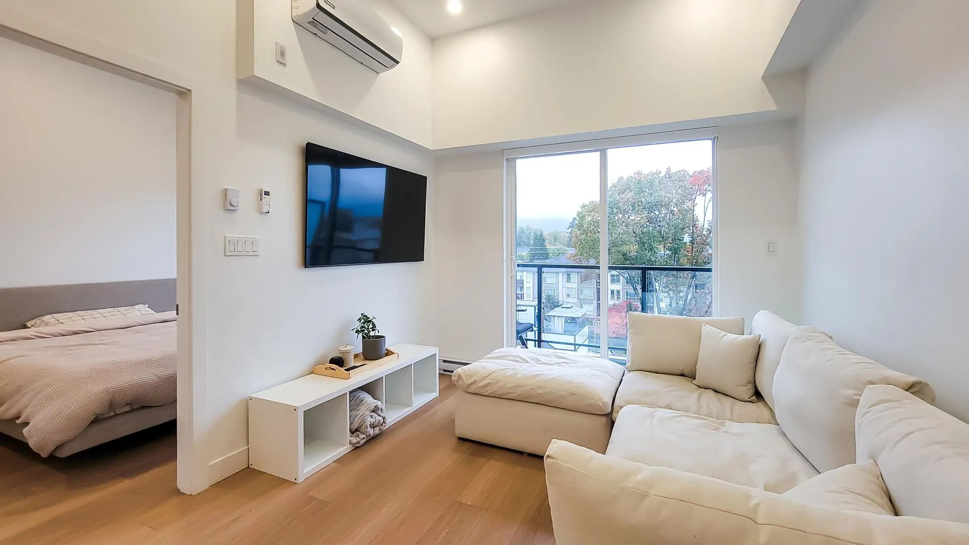 603 2331 Kelly Avenue