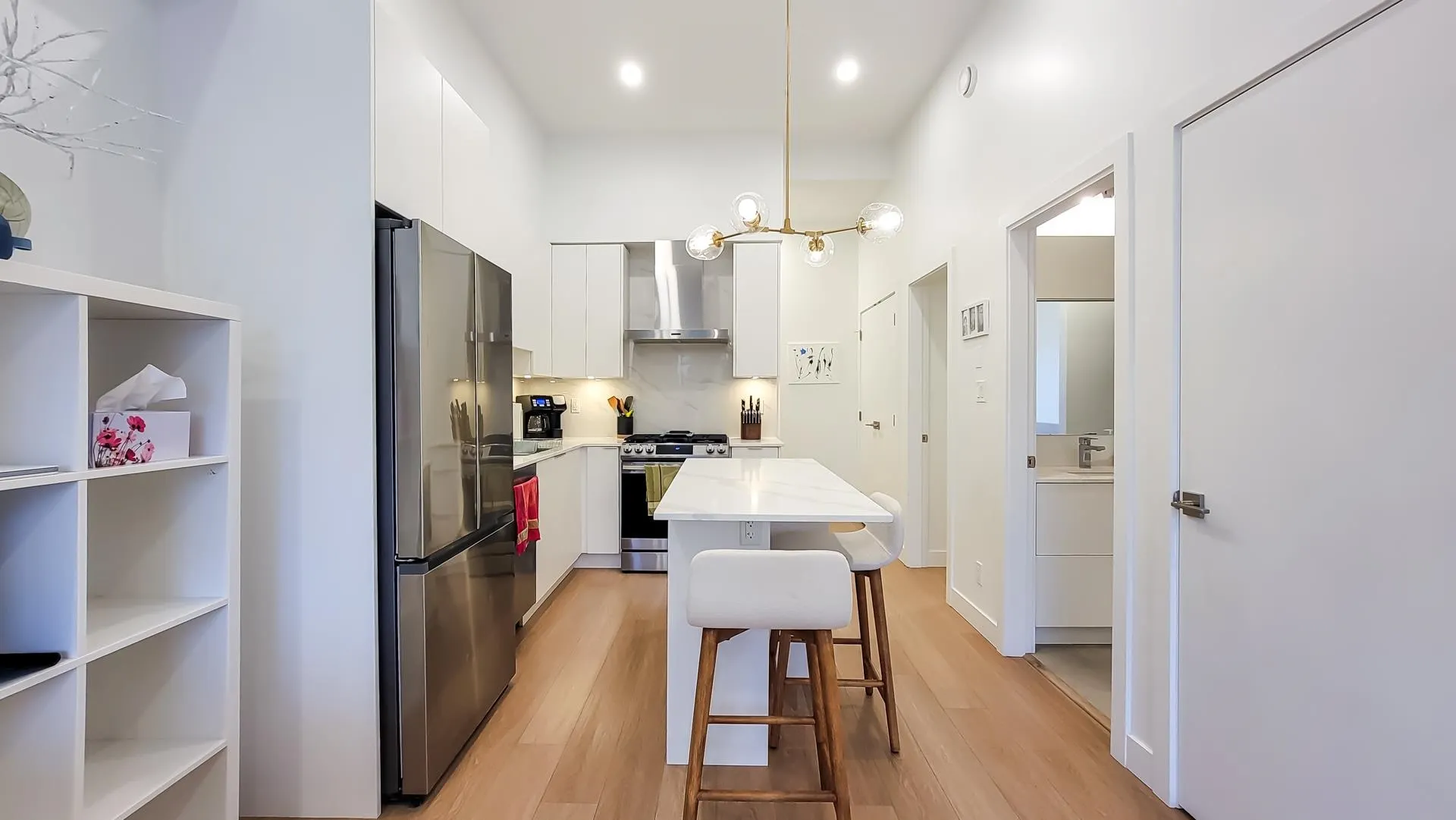 603 2331 Kelly Avenue