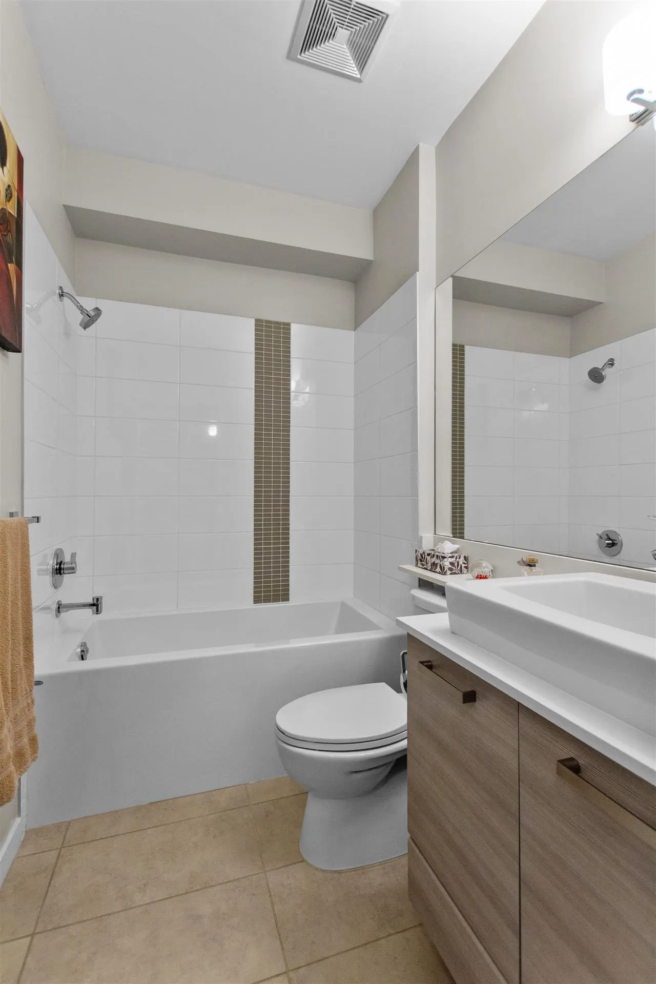 12 6965 Hastings Street