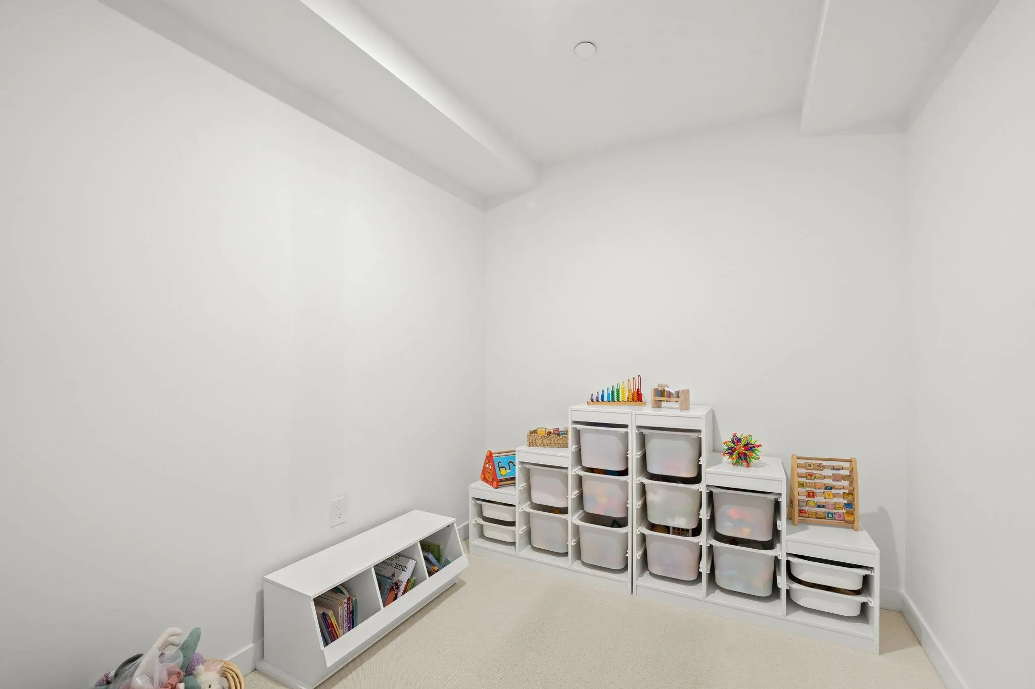 107 650 E 2nd Street