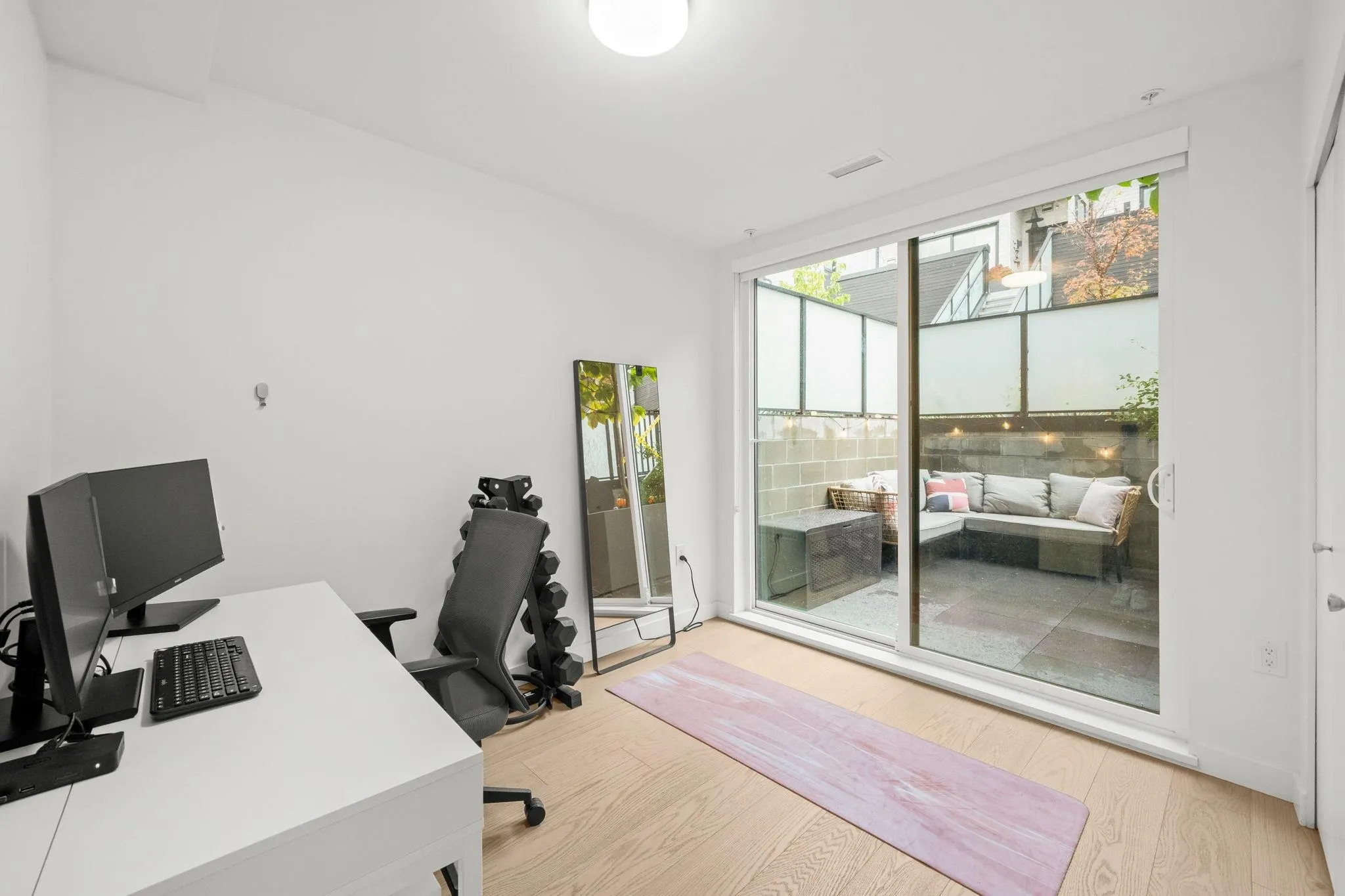 107 650 E 2nd Street