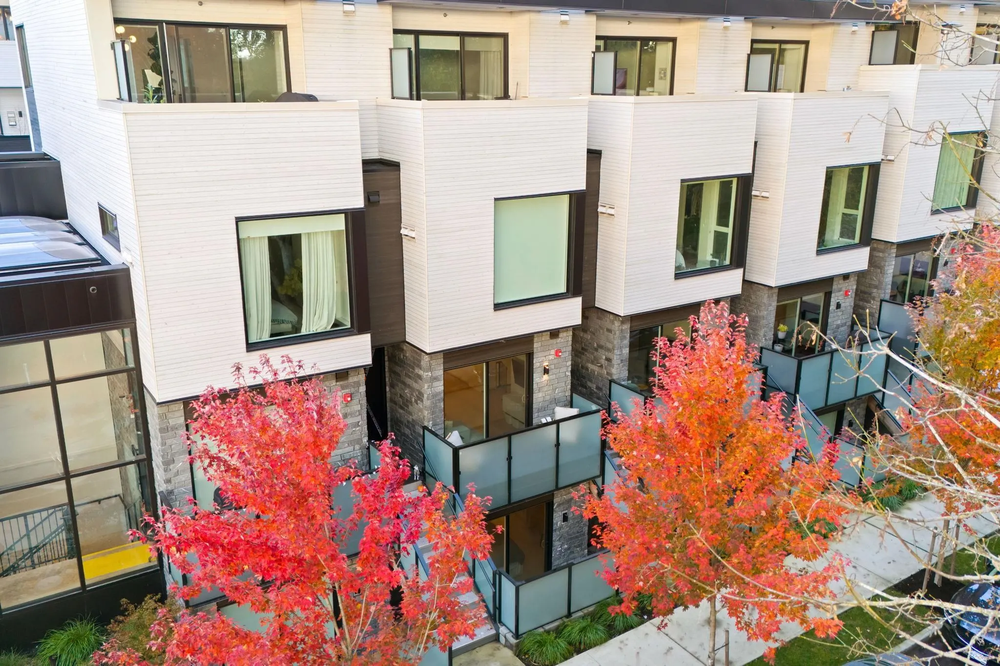 107 650 E 2nd Street