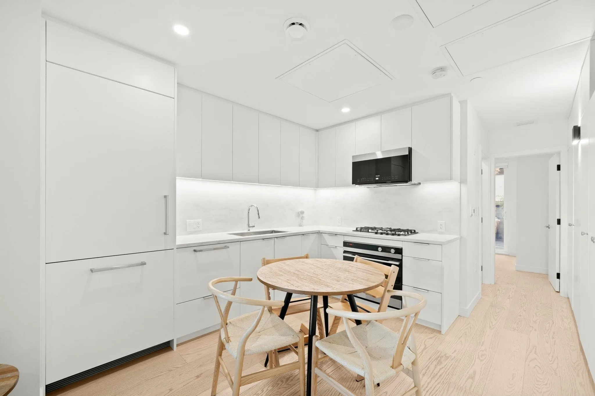 107 650 E 2nd Street