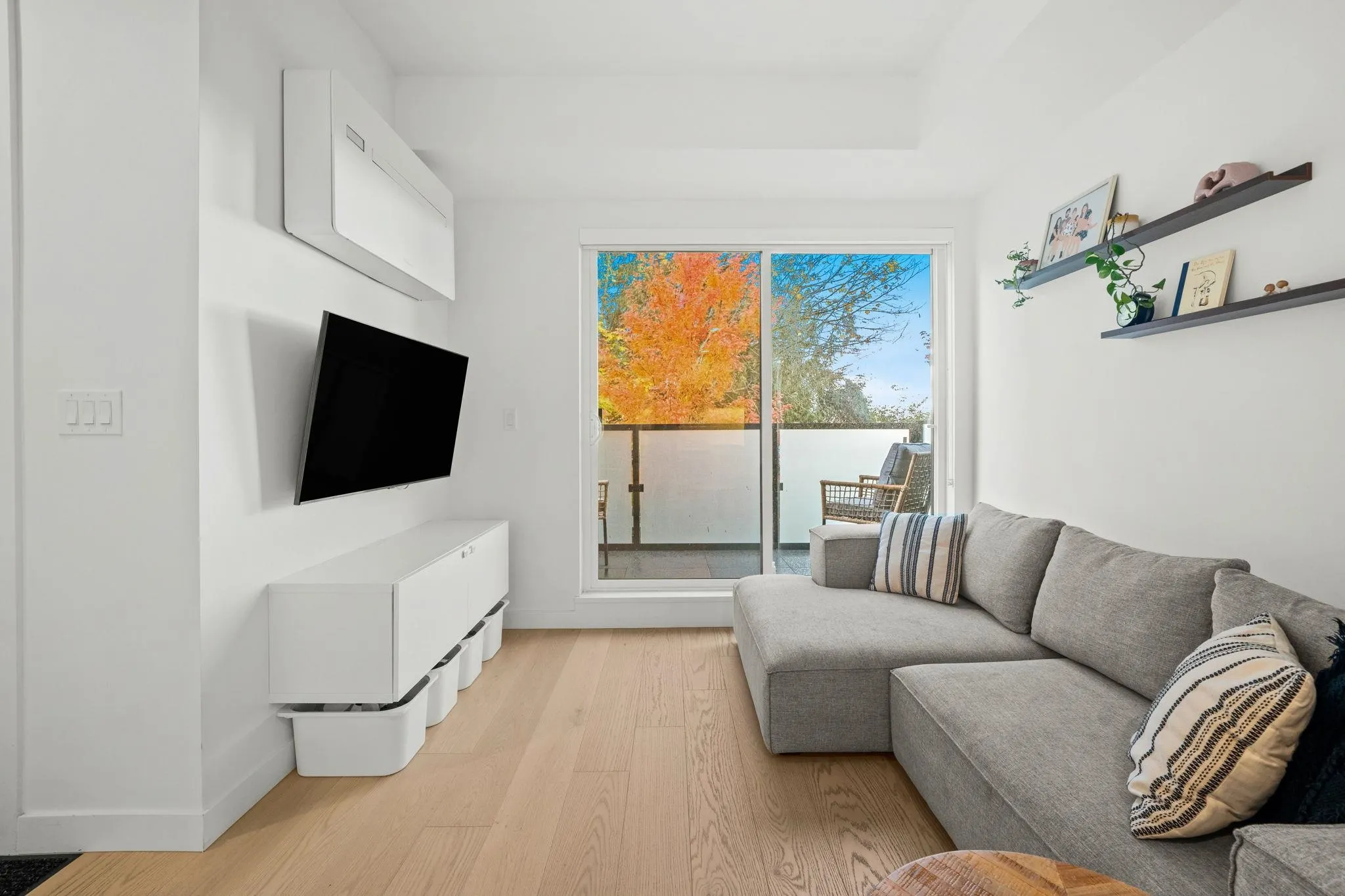 107 650 E 2nd Street