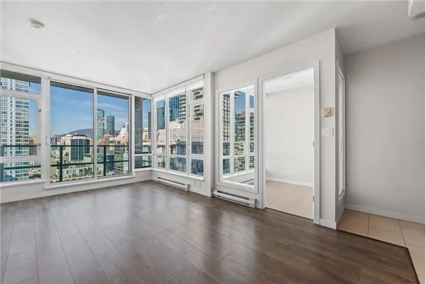 2301 833 Homer Street