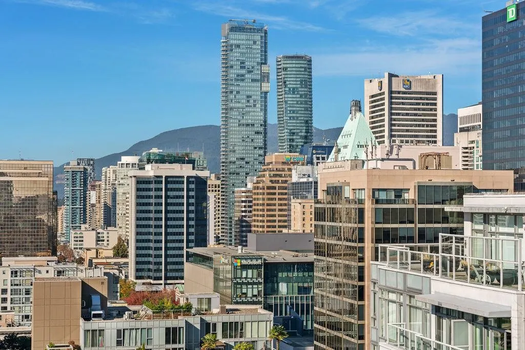 2301 833 Homer Street