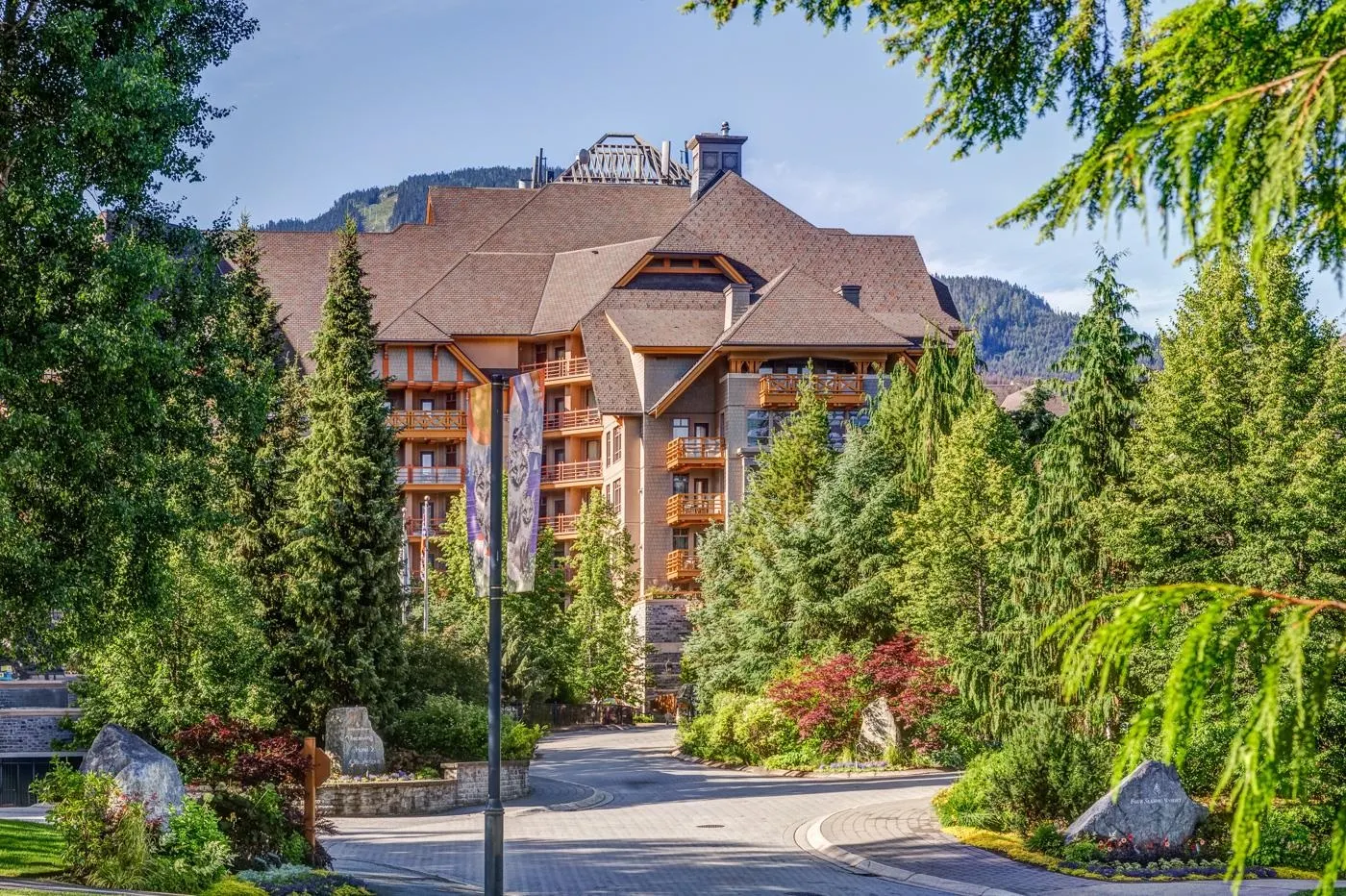 417 4591 Blackcomb Way