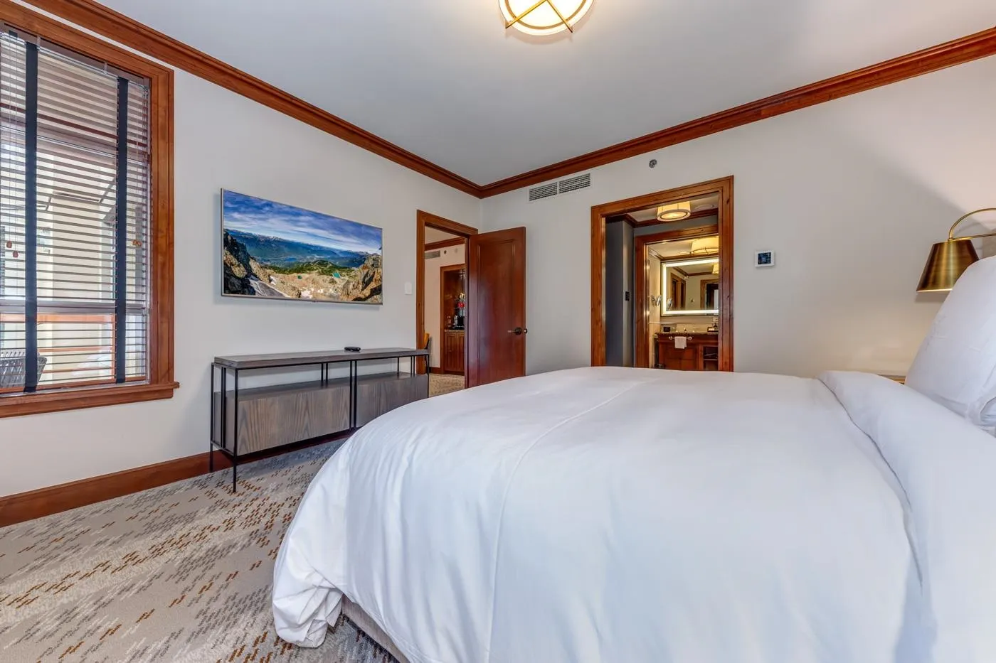 417 4591 Blackcomb Way