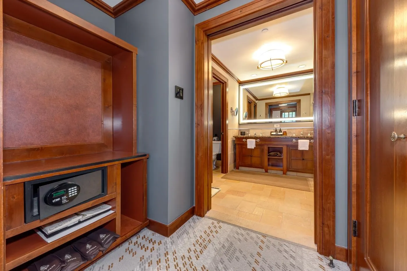 417 4591 Blackcomb Way