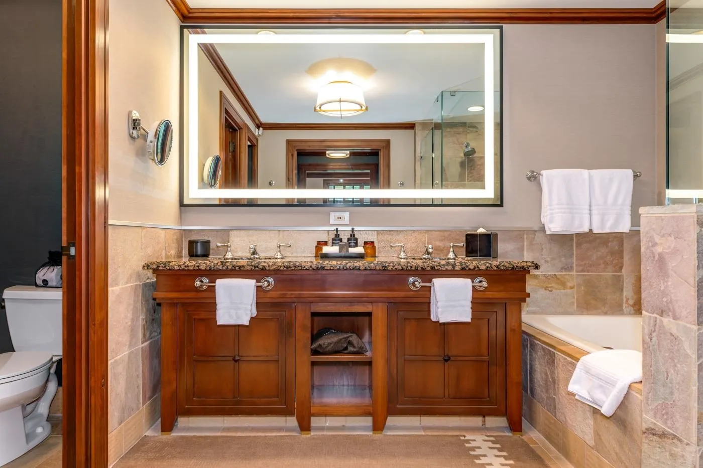 417 4591 Blackcomb Way