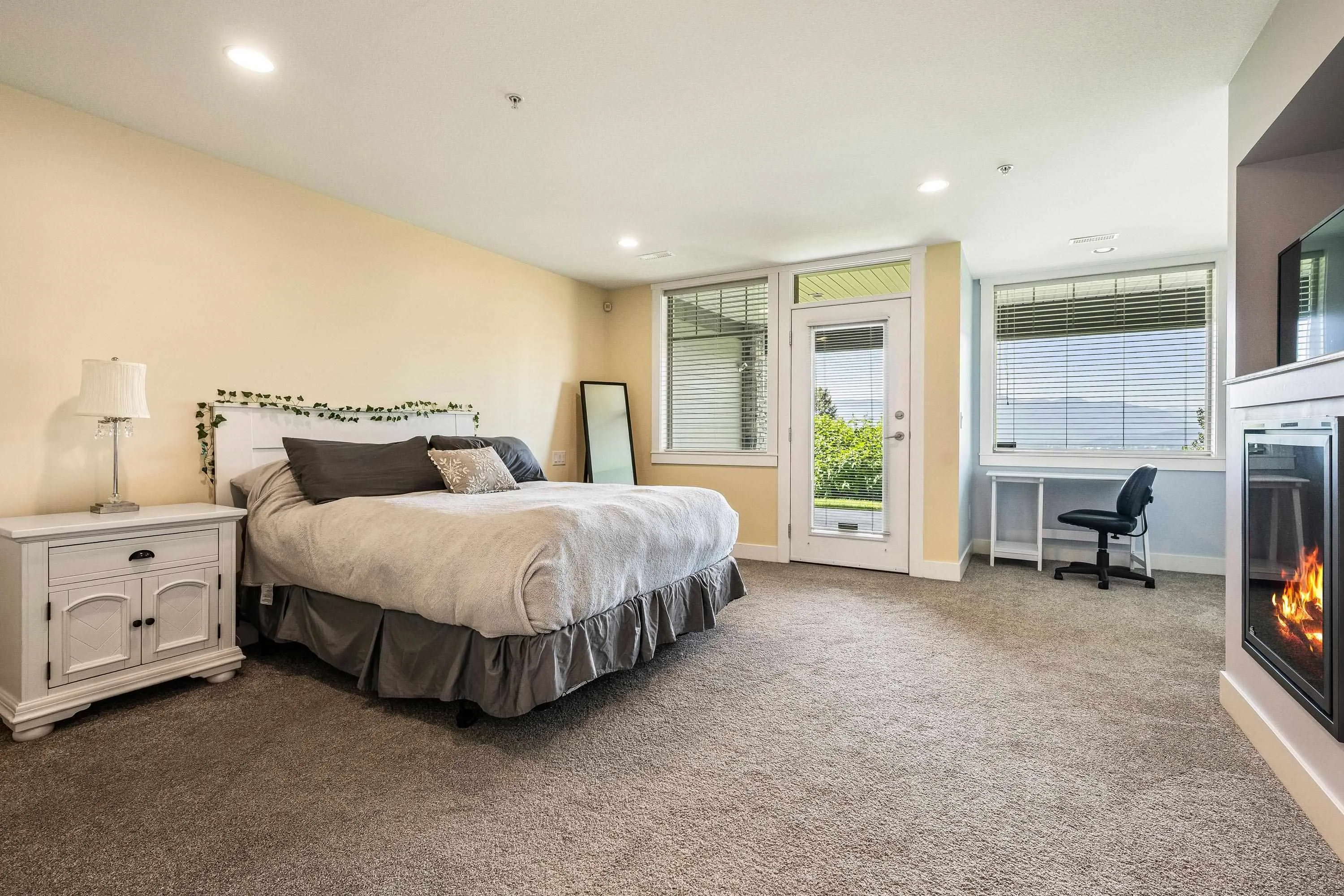 111 51096 Falls Court