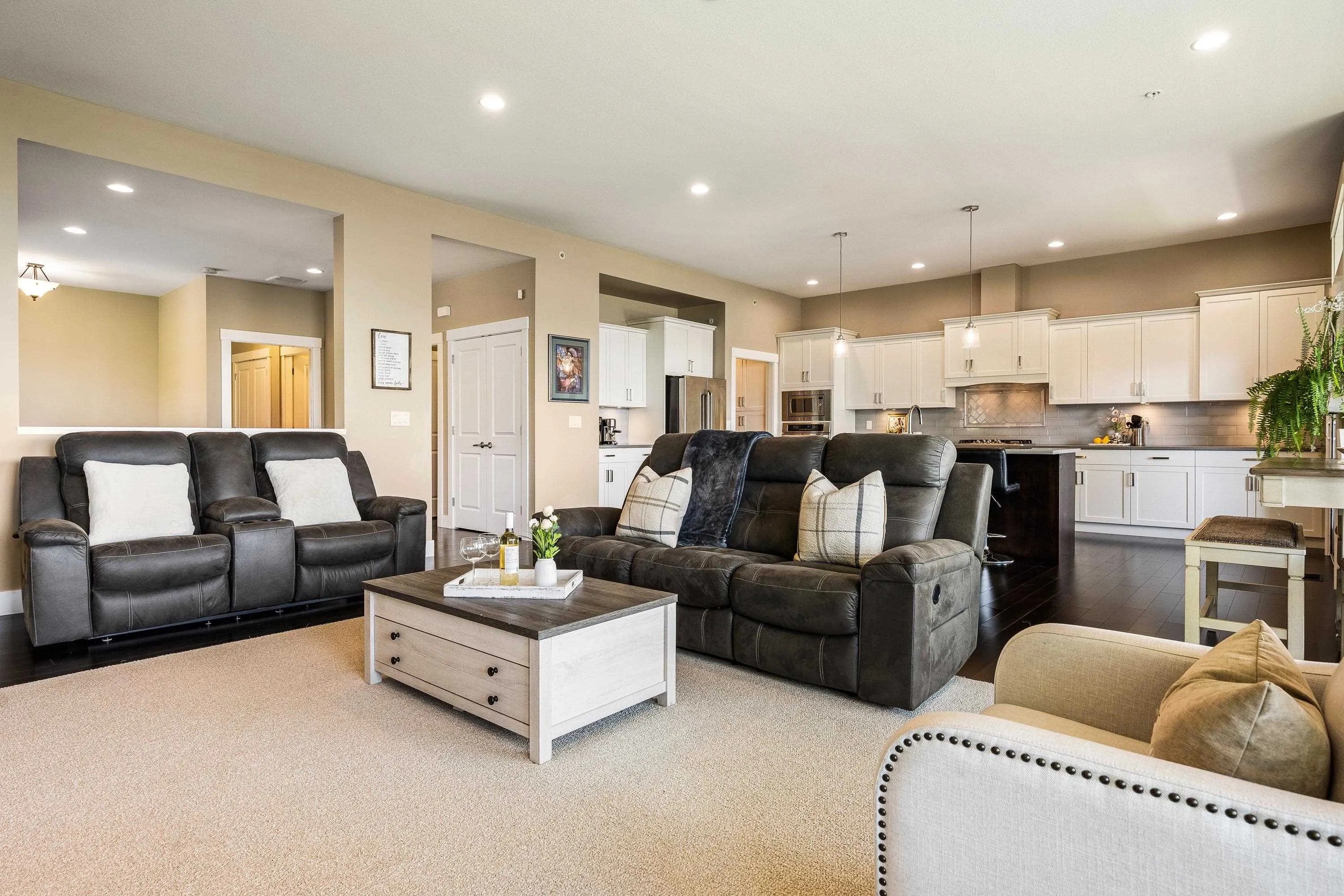 111 51096 Falls Court