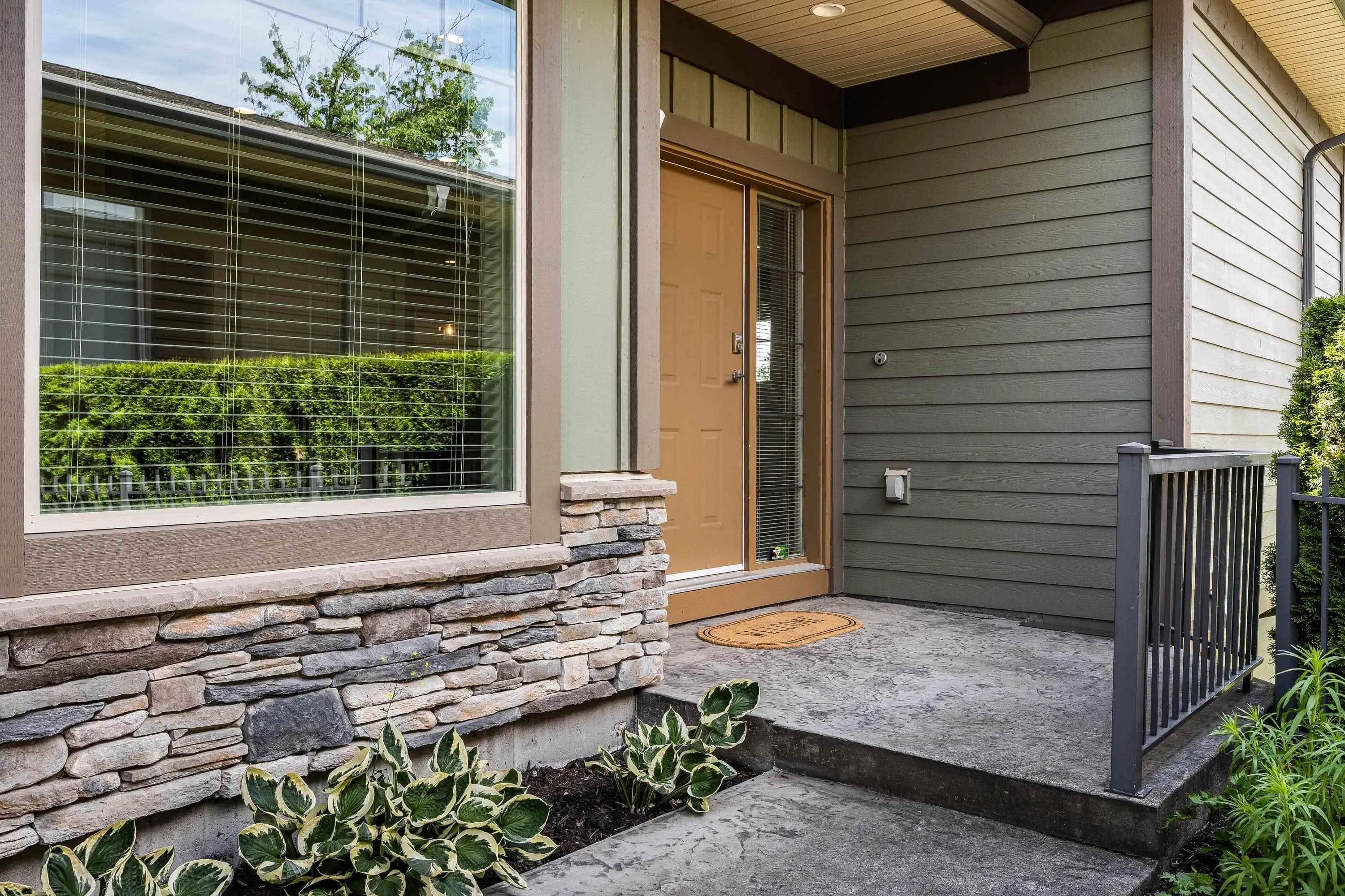 111 51096 Falls Court