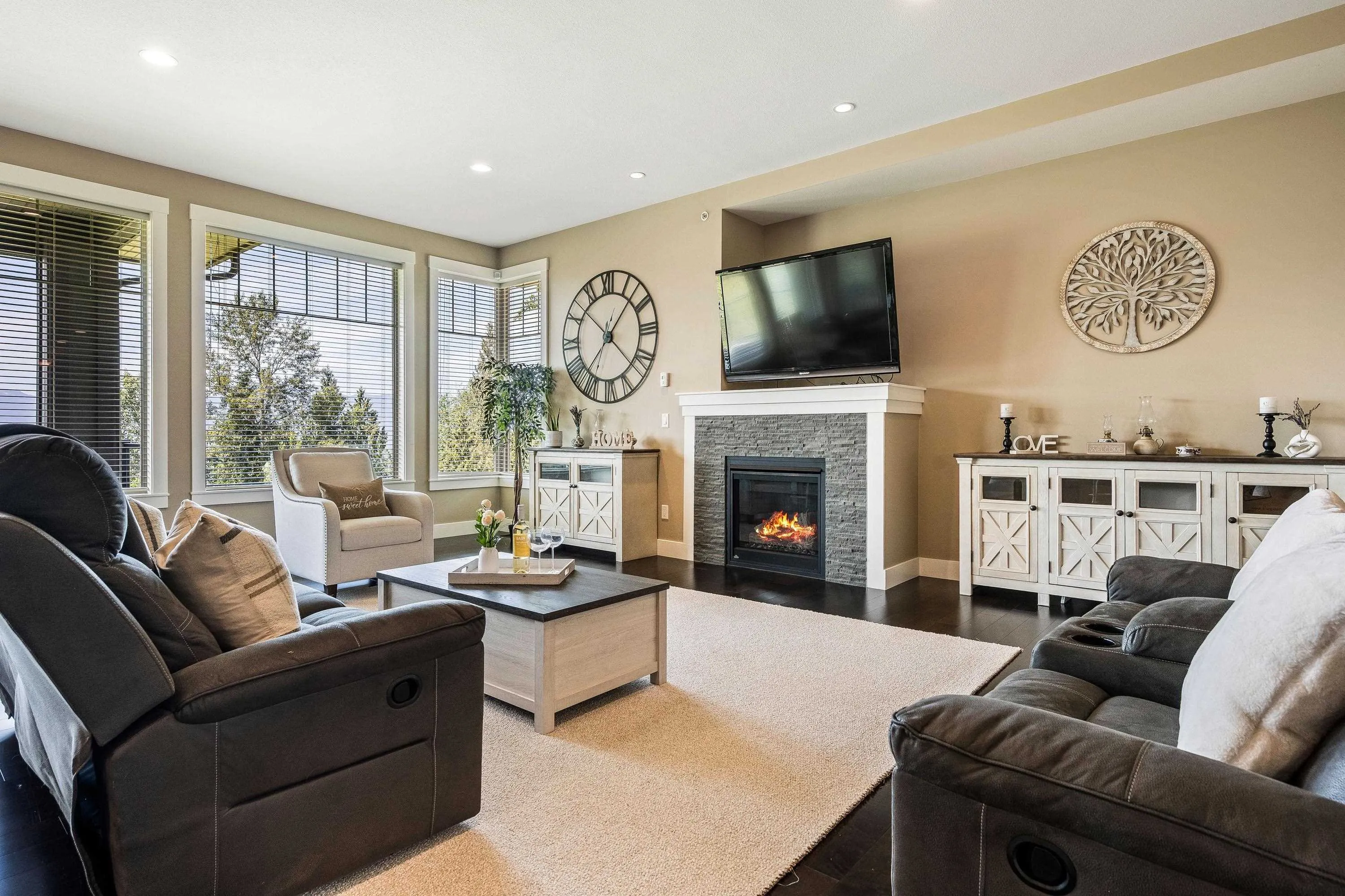 111 51096 Falls Court