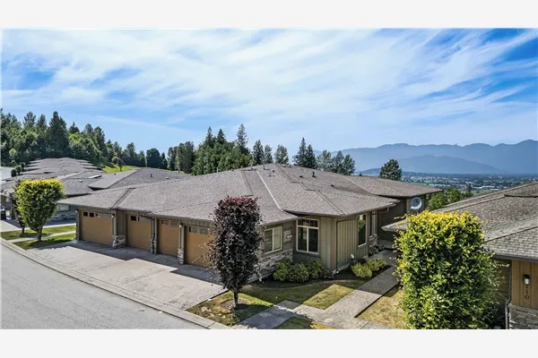 111 51096 Falls Court