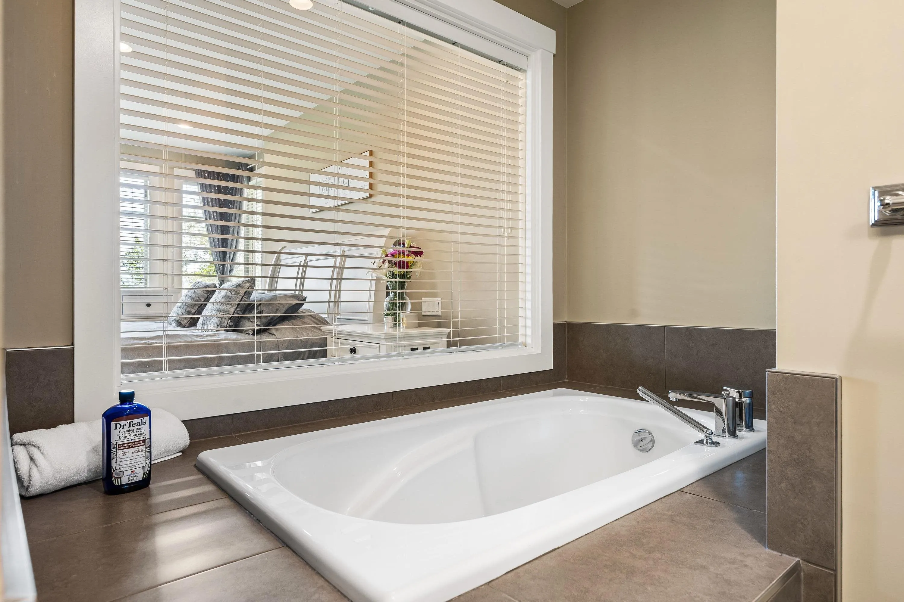 111 51096 Falls Court