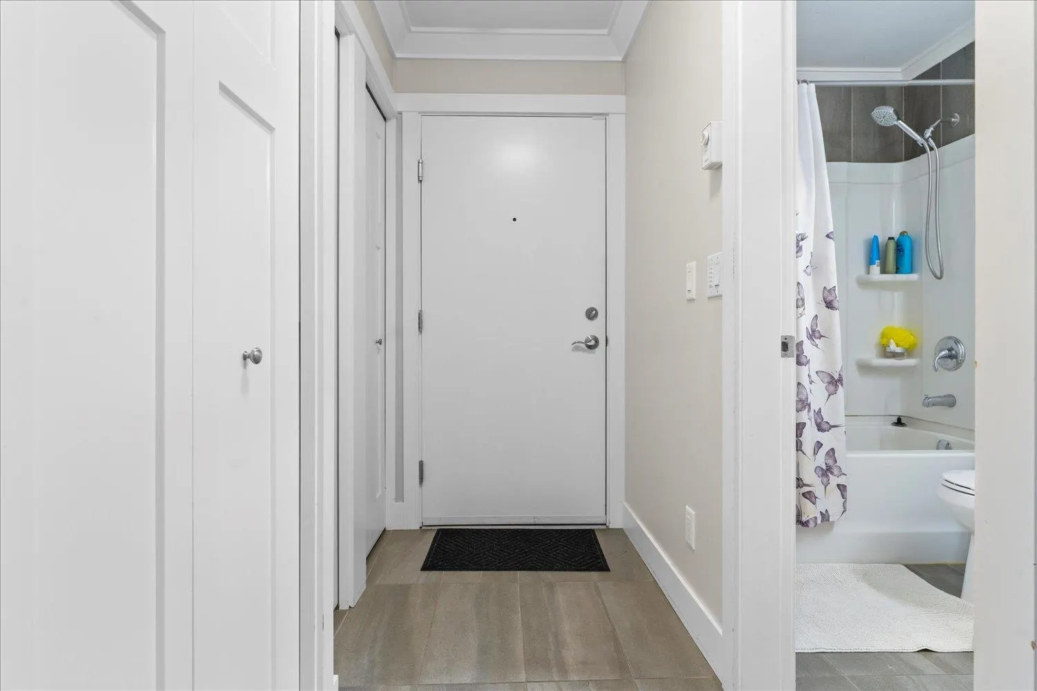 207 45669 Mcintosh Drive