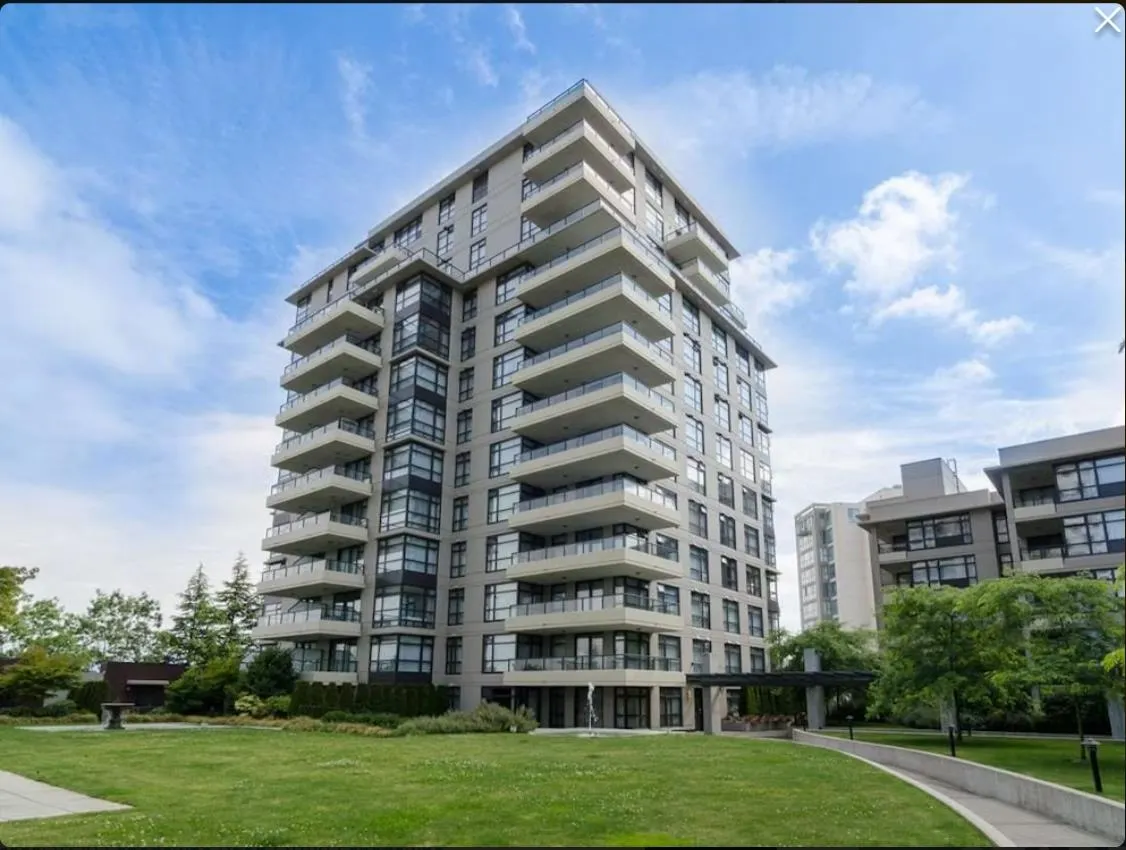 1202 8160 Lansdowne Road