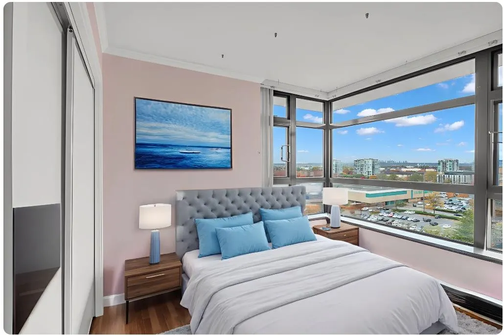 1202 8160 Lansdowne Road