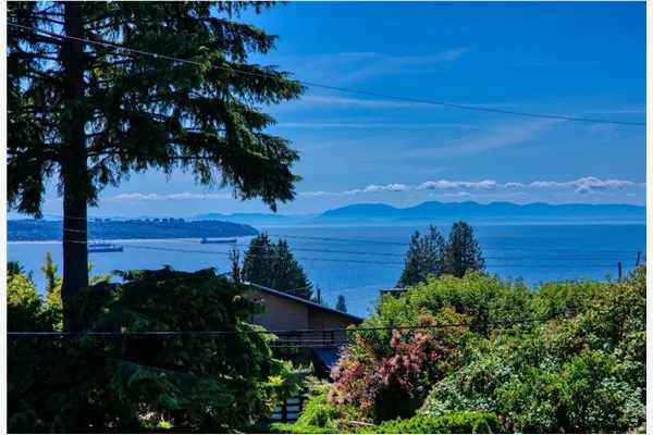 2233 Palmerston Avenue