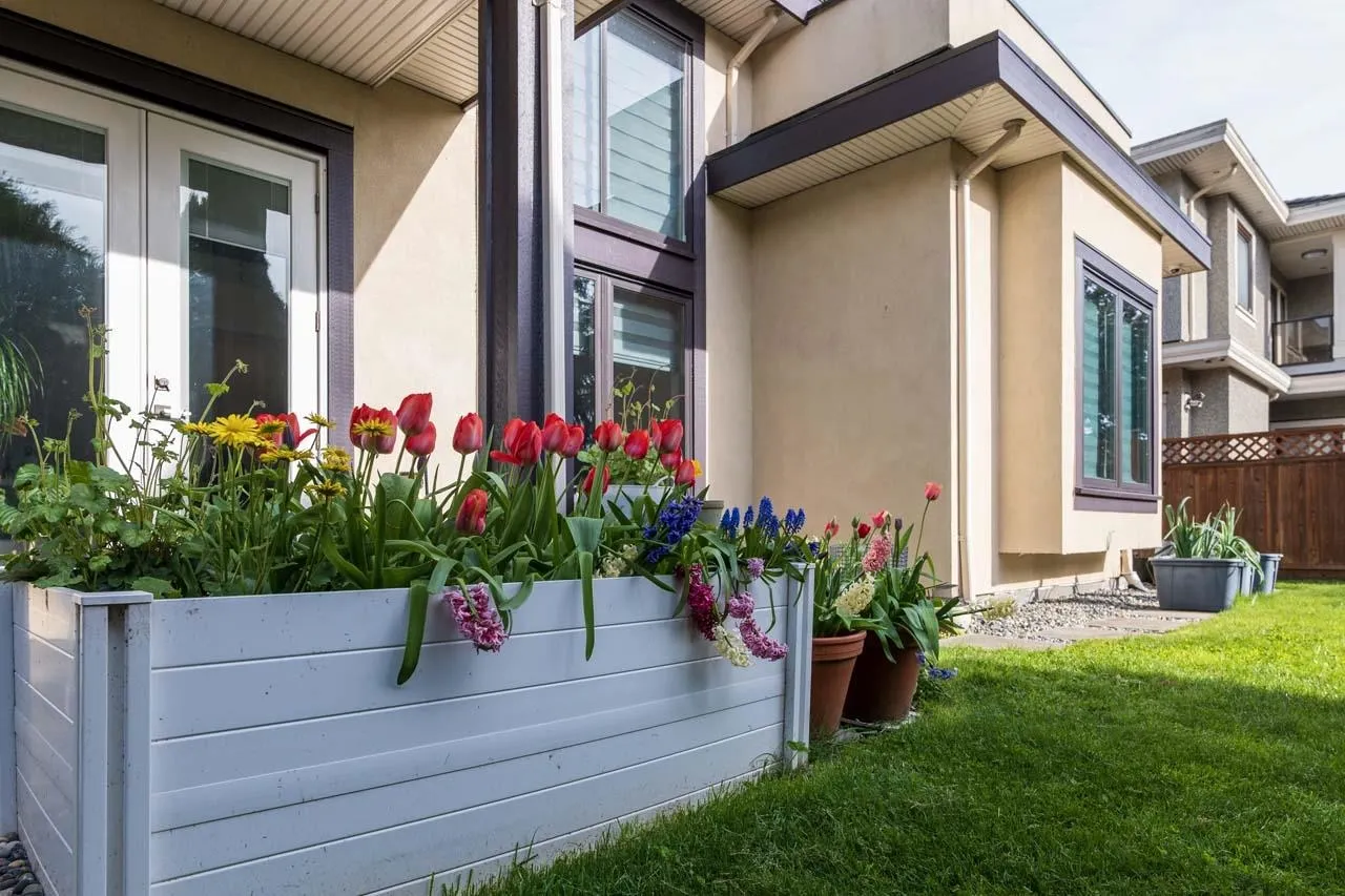 7860 Thormanby Crescent