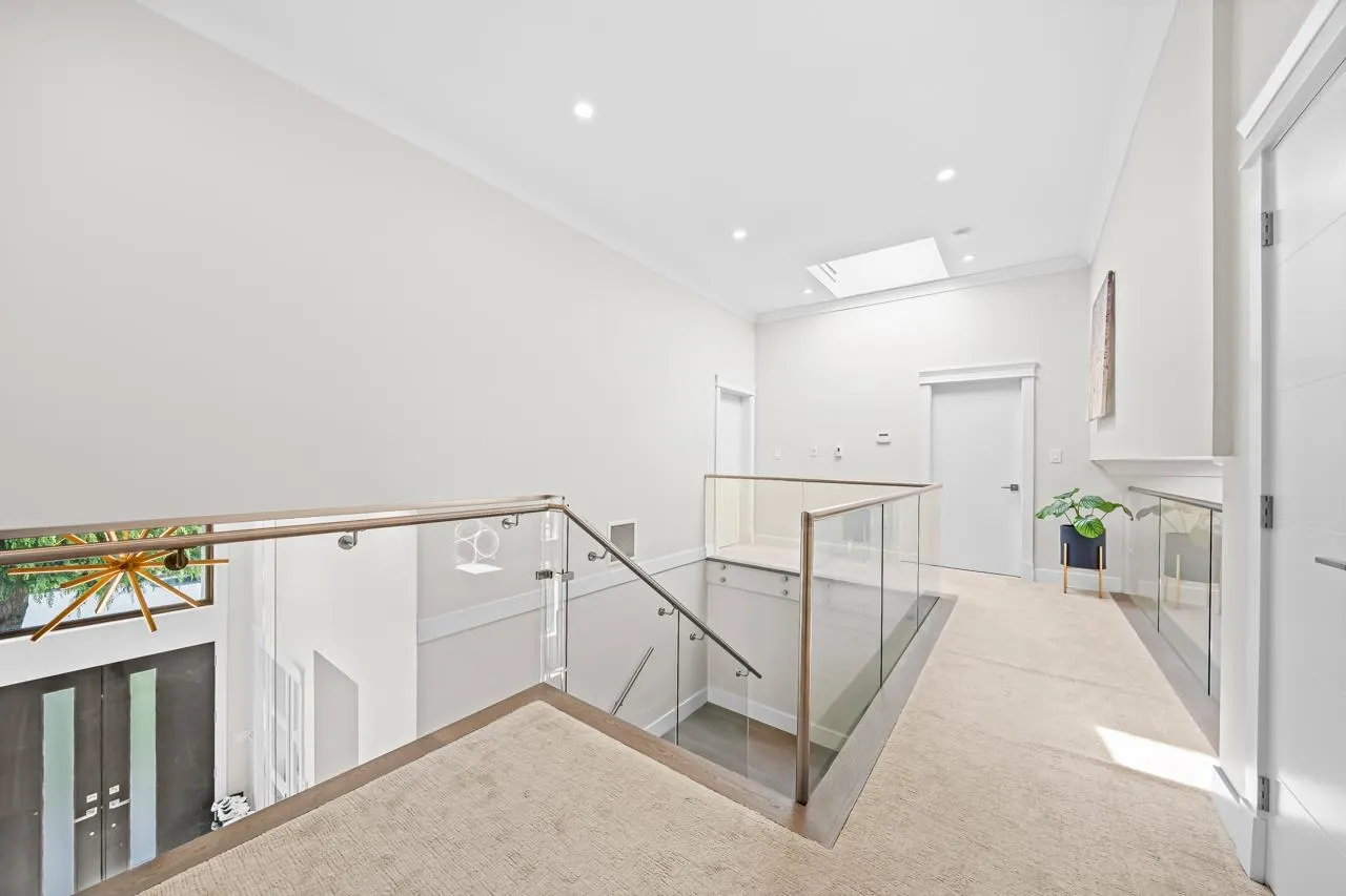 7860 Thormanby Crescent